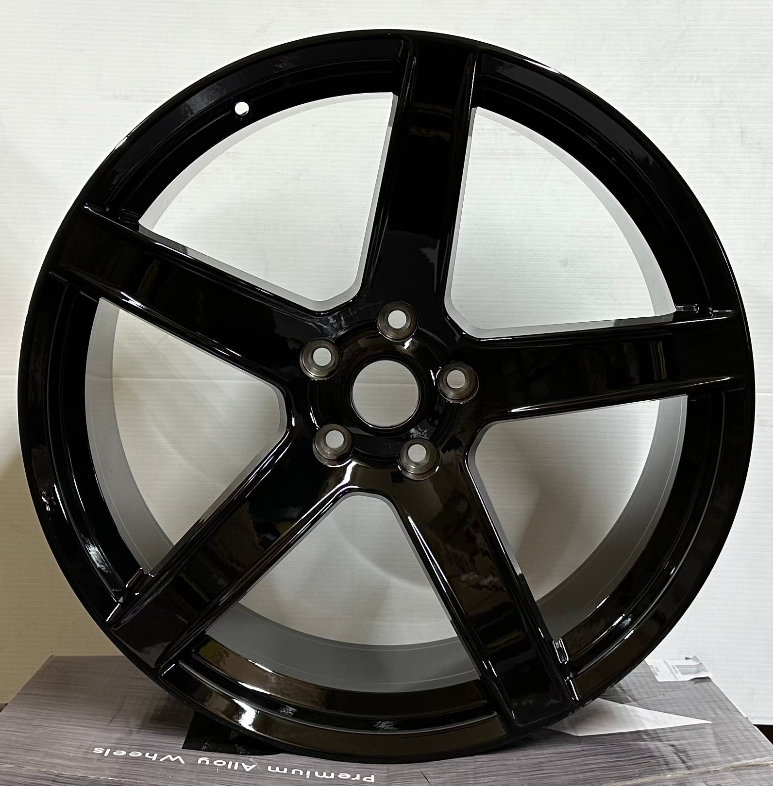 OE- 22002 TRACKHAWK STYLE WHEELS 22x10 5x127 GLOSS BLACK