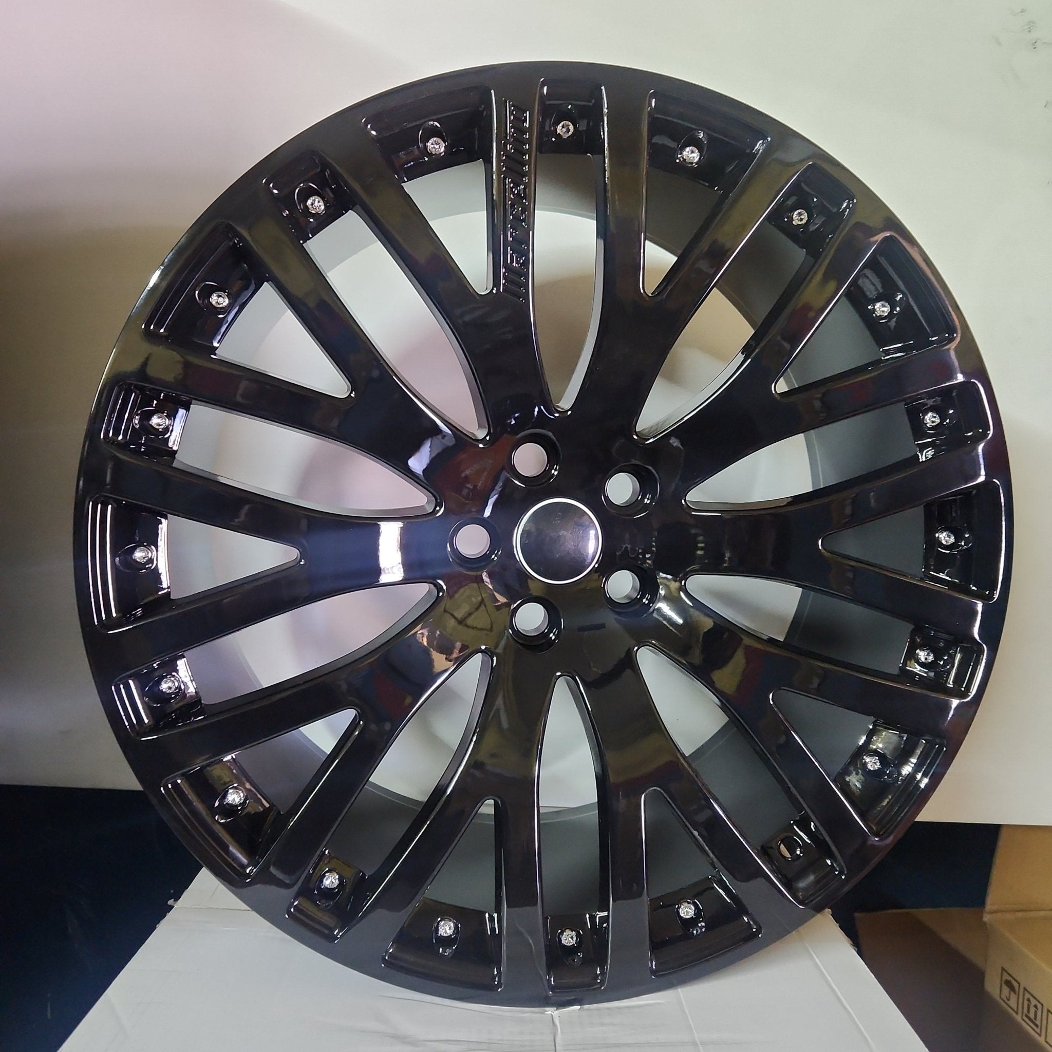 OE- 21882-3 MARCELLINO KENSINGTON 22X10 5X120 BLACK CHROME RIVETS