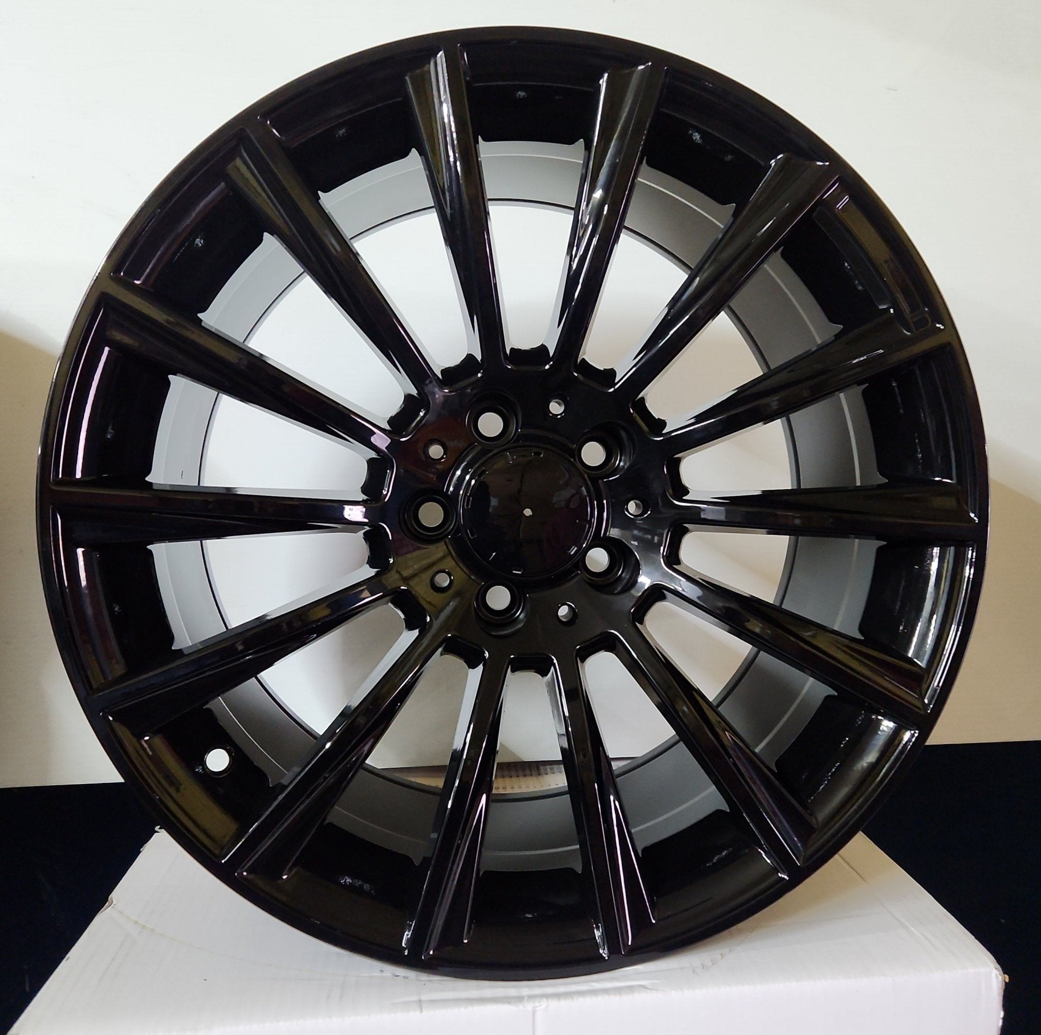 W813 WHEELS 22X10 5X112 BLACK GLOSS BLACK
