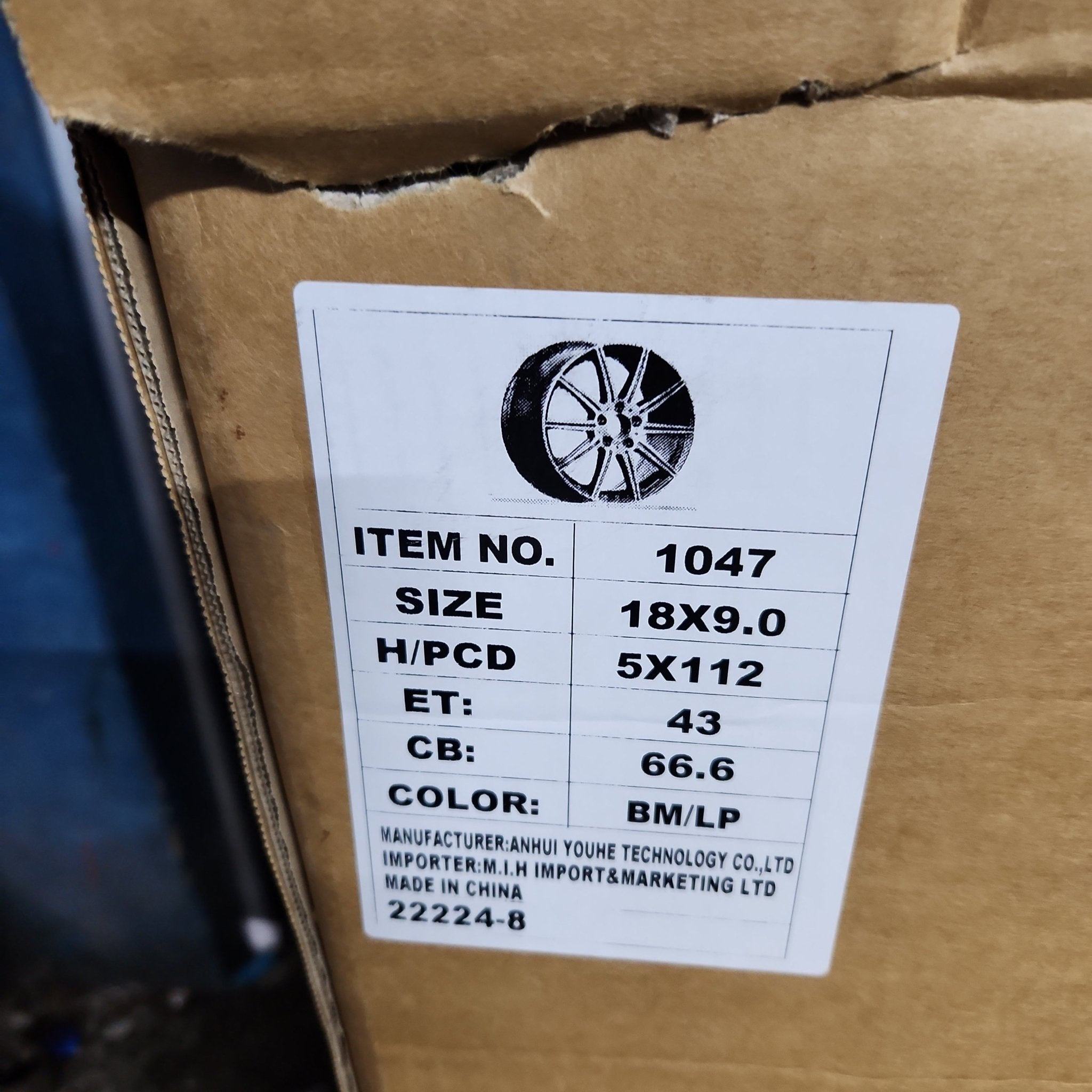 OE-1047 18X9 5X112 PIANO BLACK MACHINED LINE