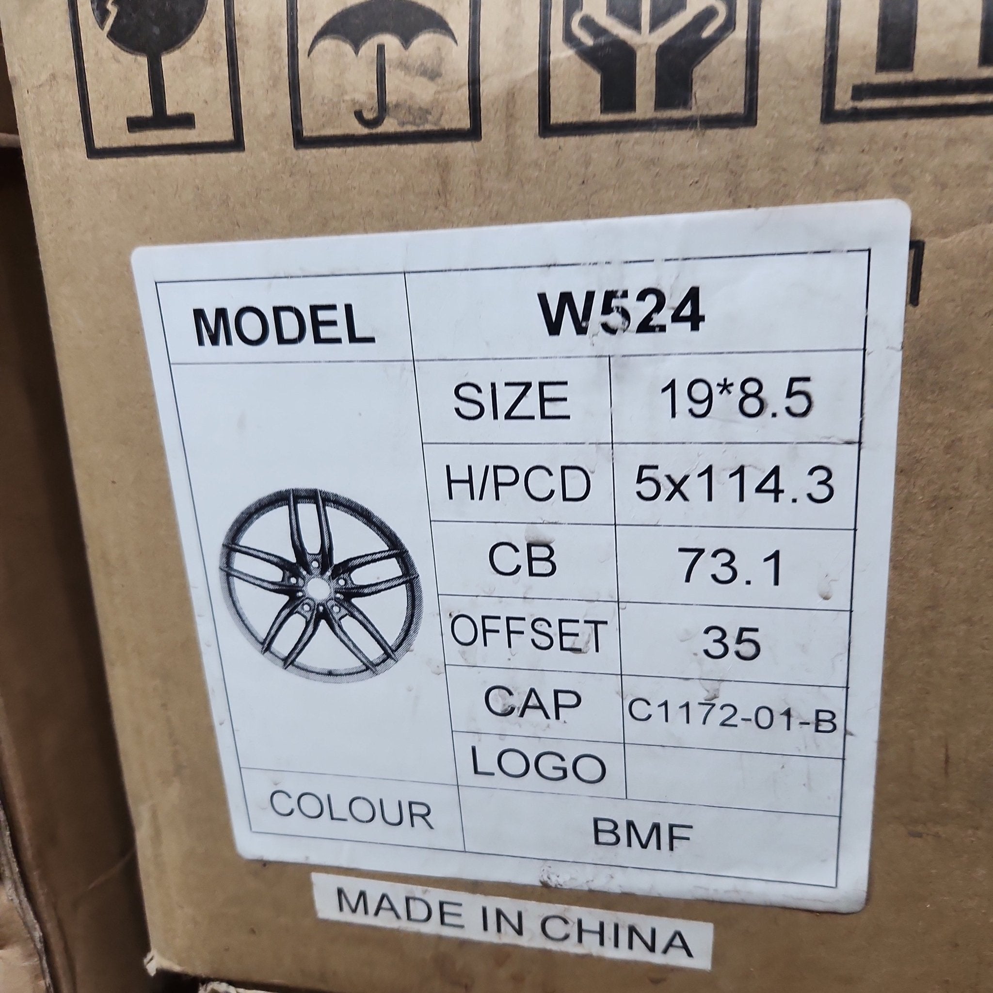W524 19X8.5 5X114.3 BLACK MACHINED FACE