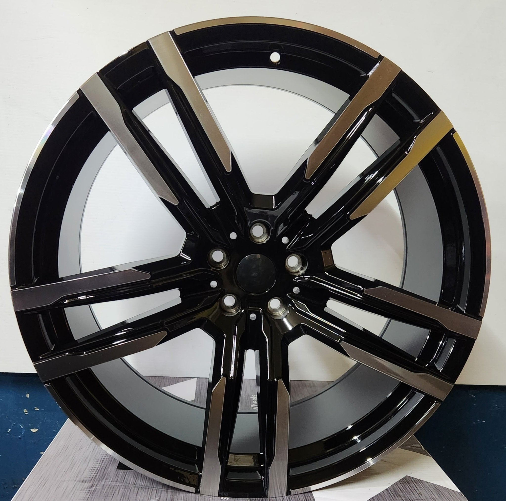 OE-5511 808M STYLE 20x11 5x120 PIANO BLACK MACHINED FACE