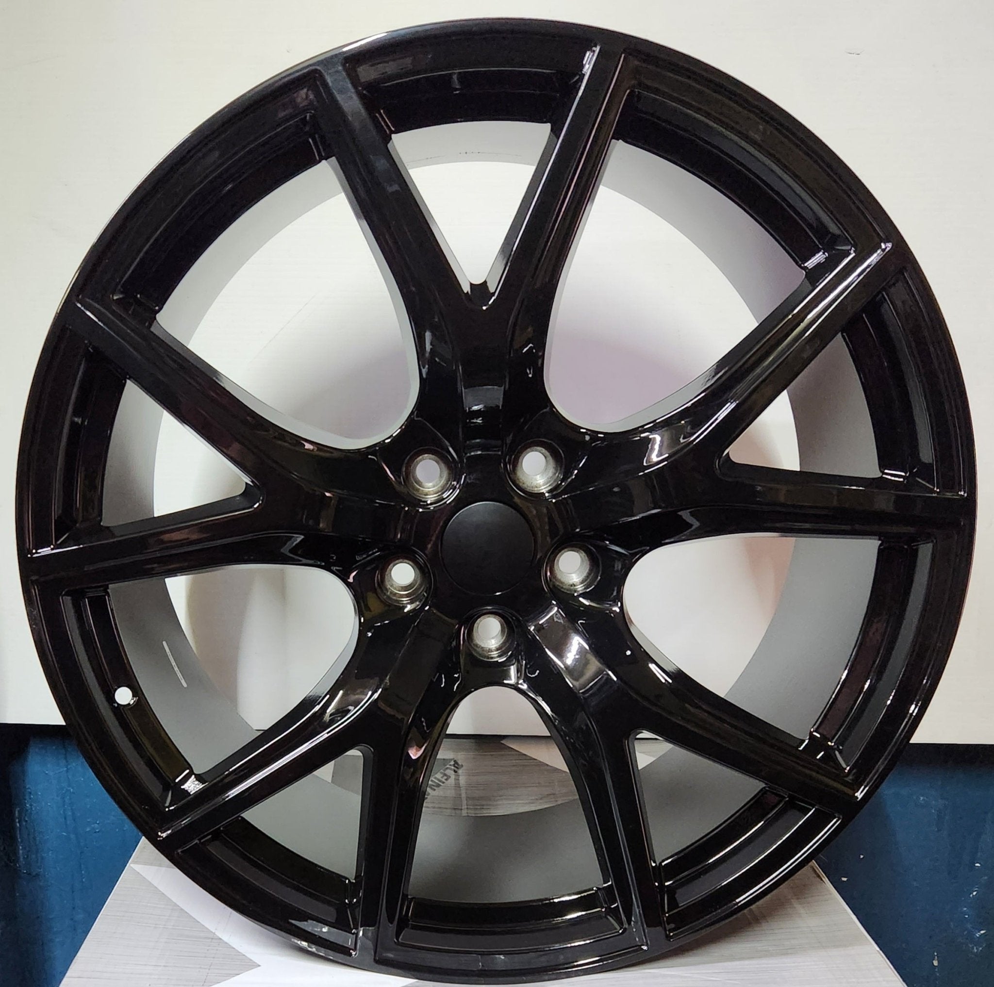 F283 OE-5337 22X10 5X127 GLOSS BLACK