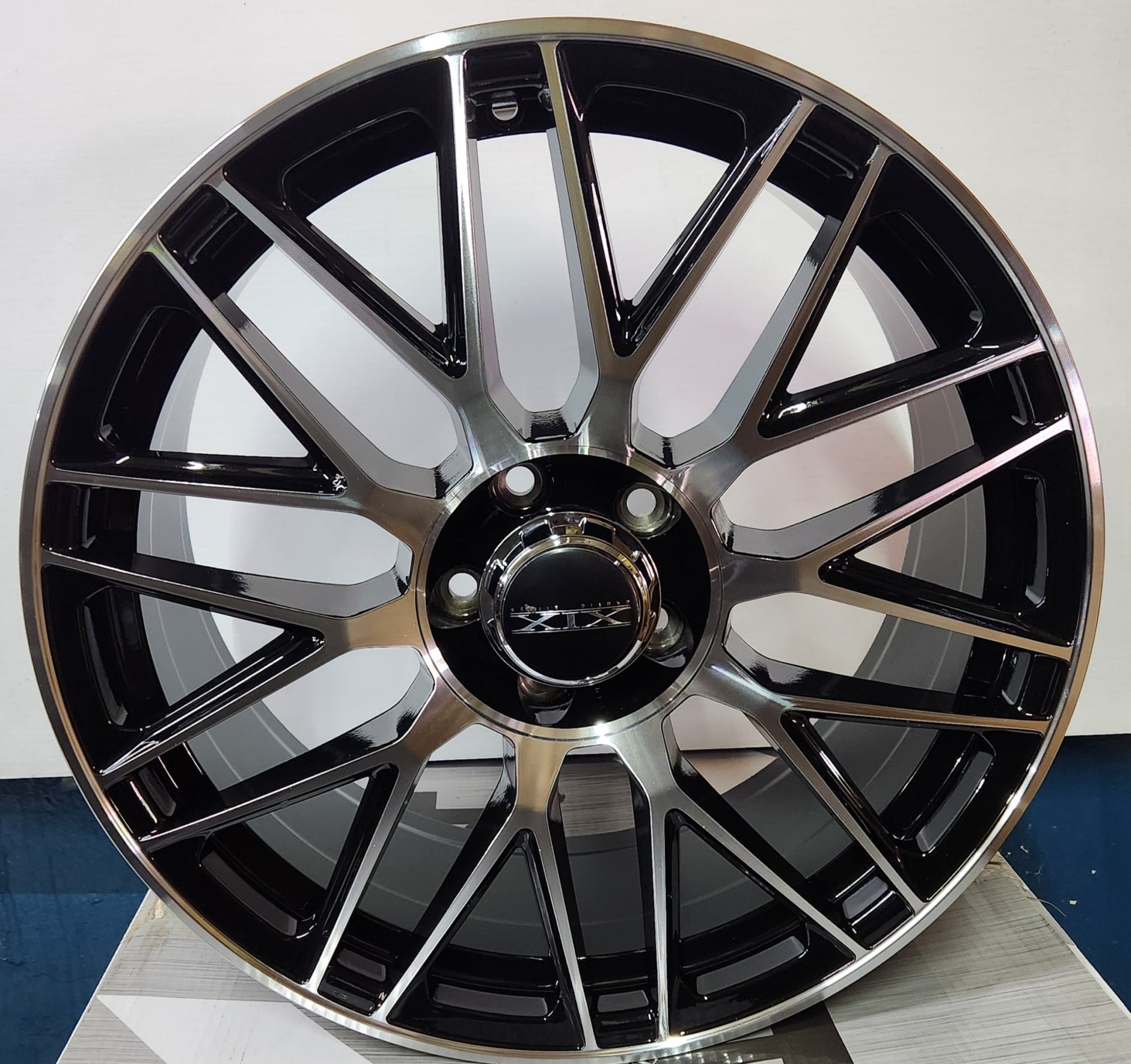 OE-1118 19X8.5 5X112 PIANO BLACK MACHINED FACE