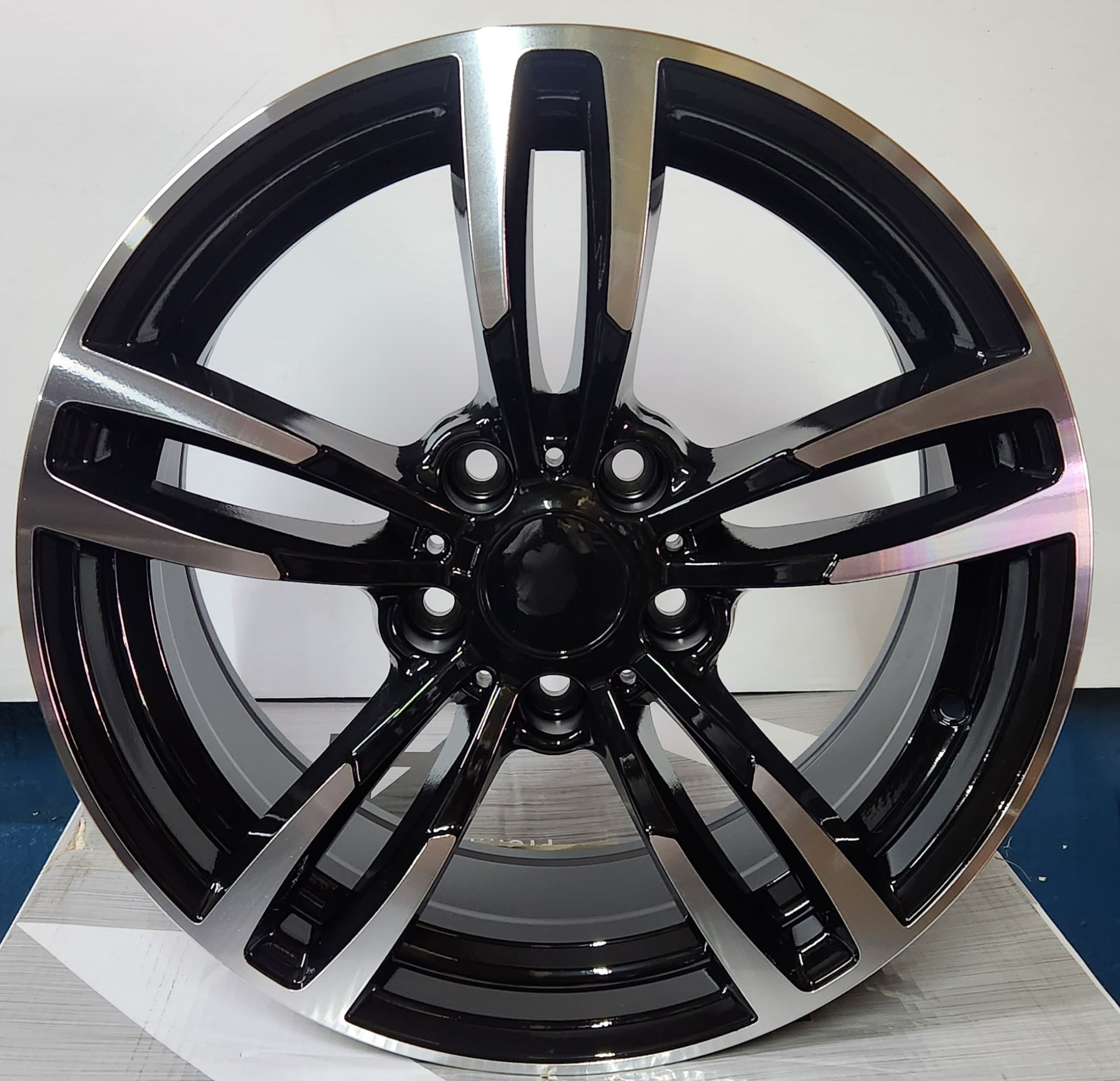 W1121 17x8 5x120 BLACK MACHINED FACE
