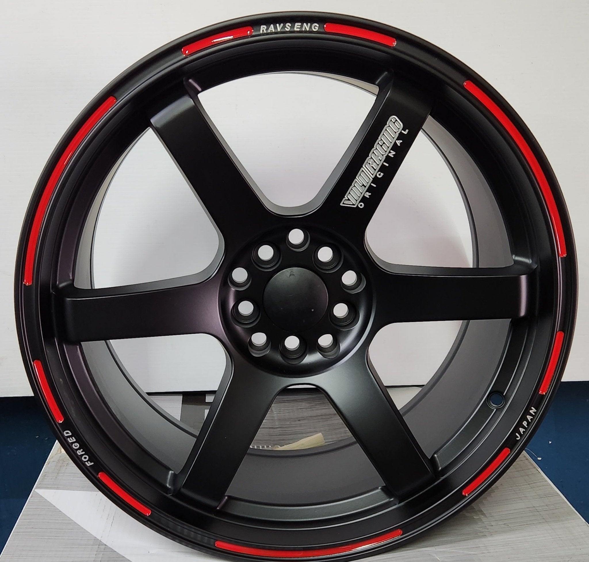 TE37 ULTRA REP 18X8.5 5X100 5X114.3 MATTE BLACK WITH RED LINE