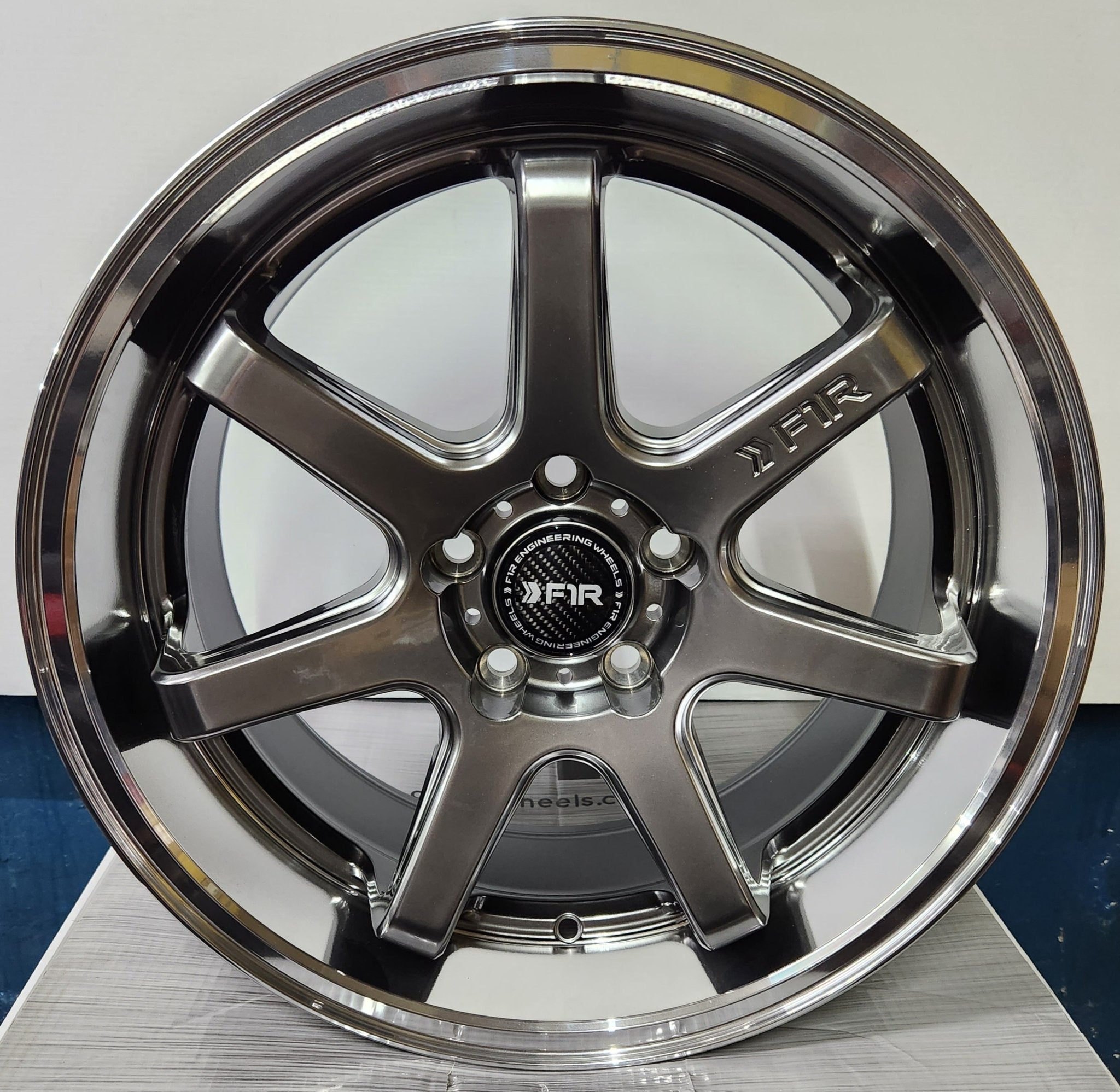 F1R FC7 18X8.5 5X114.3 HYPER BLACK