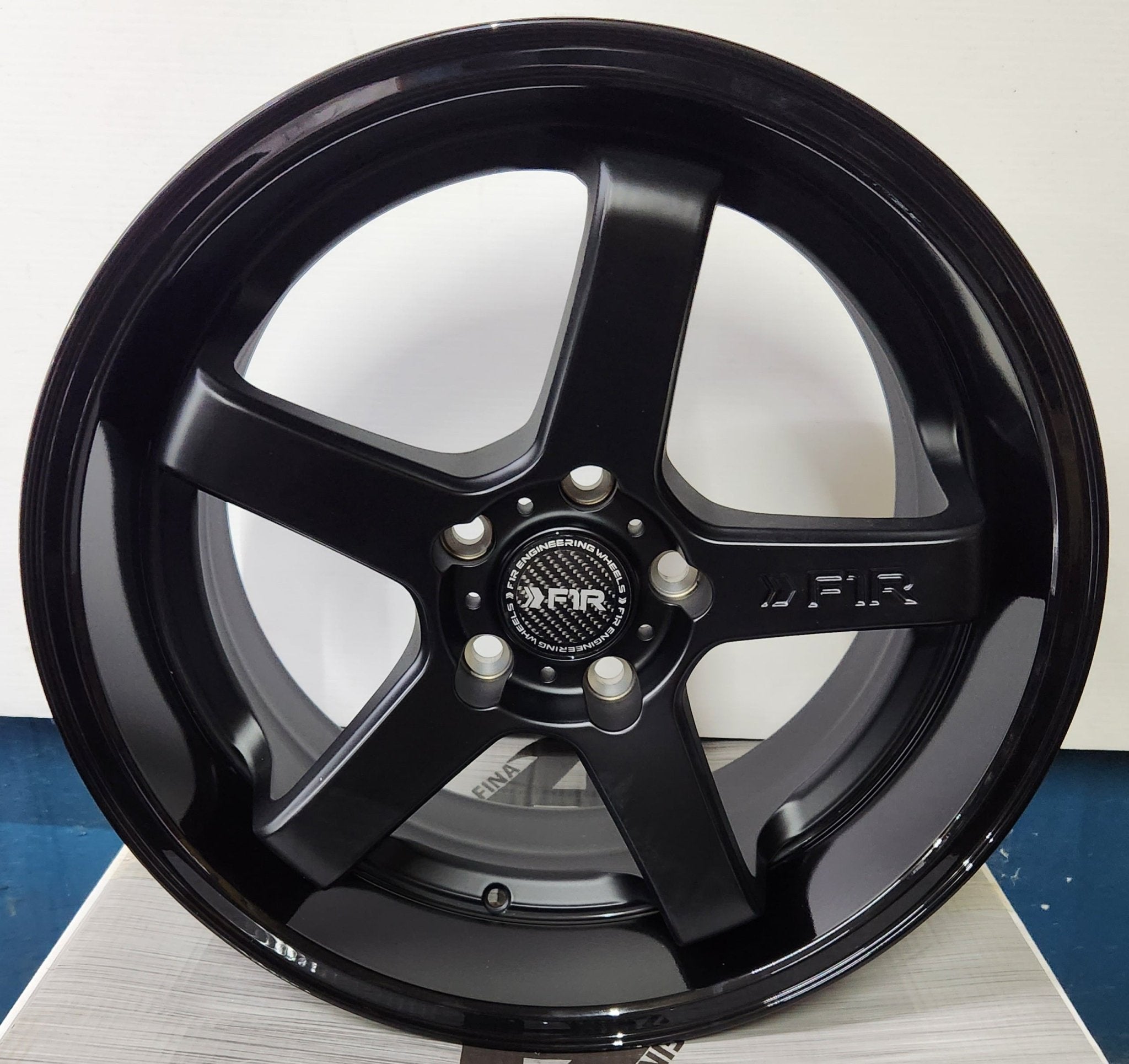 F1R FC5 18X8.5 5X114.3 MATTE BLACK