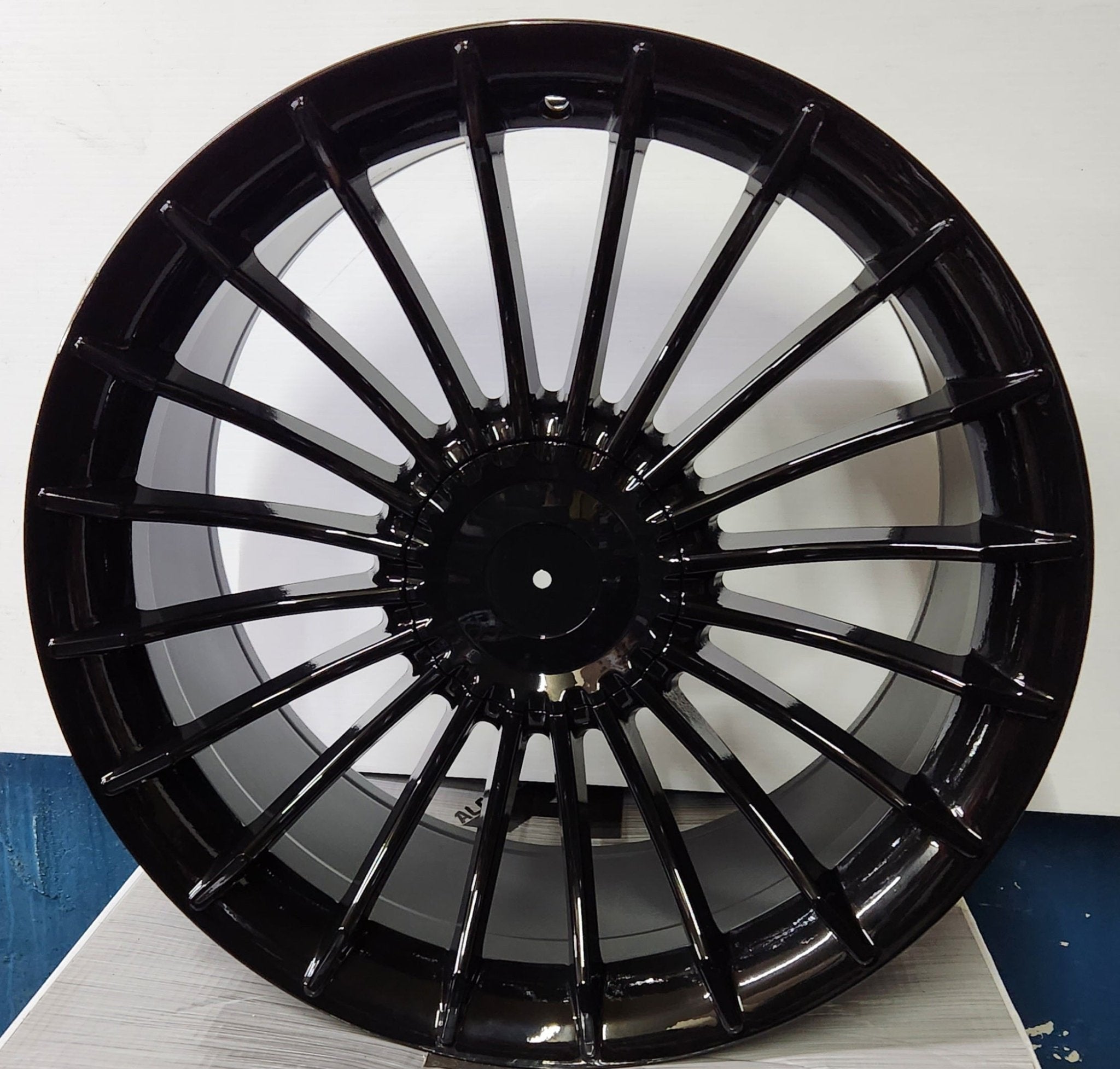 W724 WHEELS 20X9.5 5X112 5X120 GLOSS BLACK