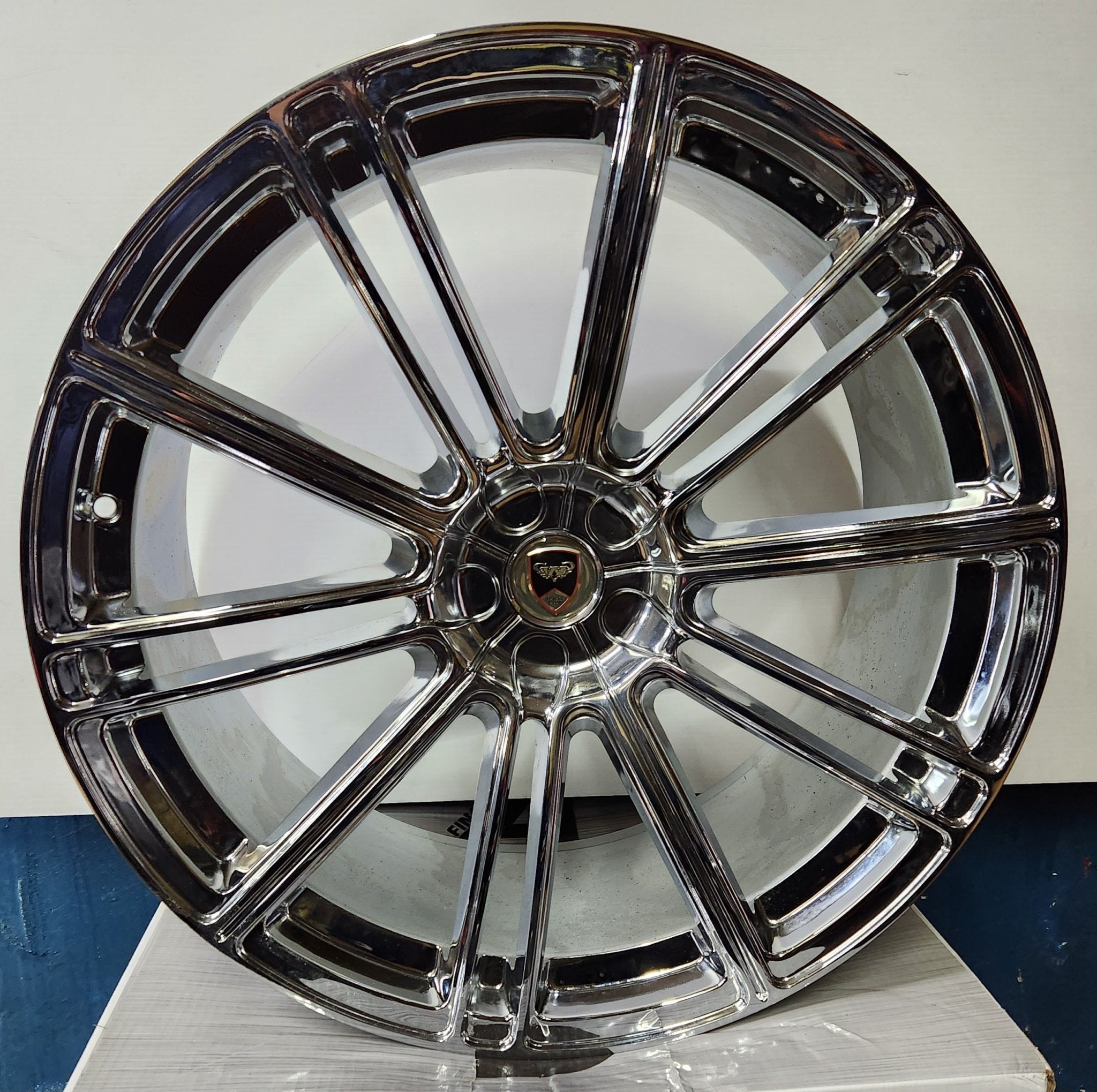 GWG G35 FLOW 22X10.5 BLANK CHROME
