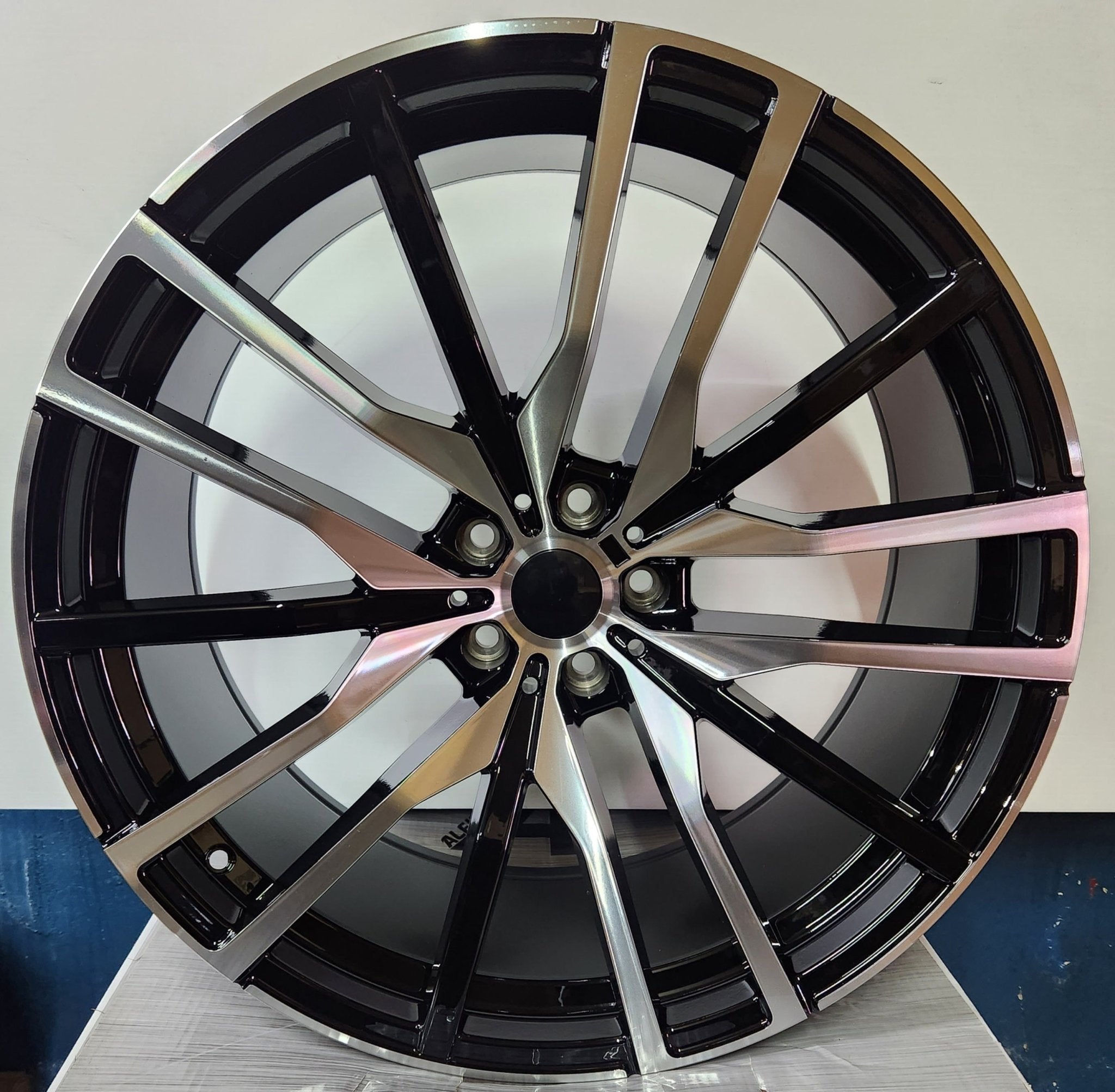 OE-0212 742M 22X11 5X112 PIANO BLACK MACHINED FACE