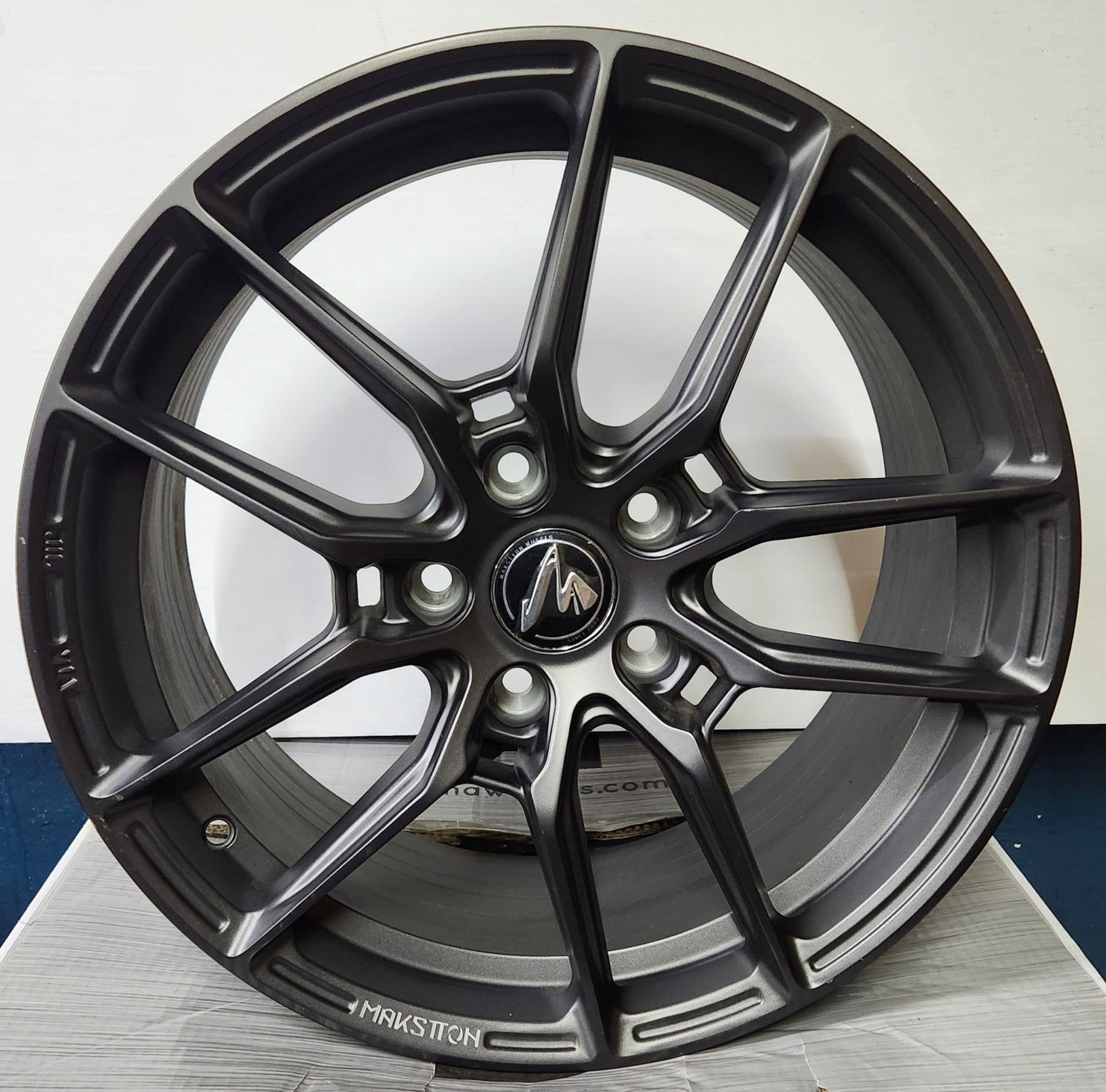 MST713 17X7.5 5X114.3 MATT GRAPHITE GREY