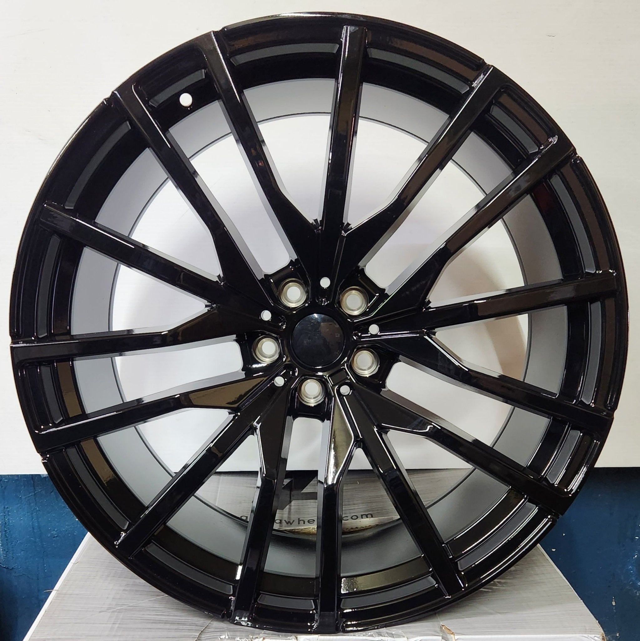 OE-797 0212 42M 22X11 5X112 GLOSS BLACK
