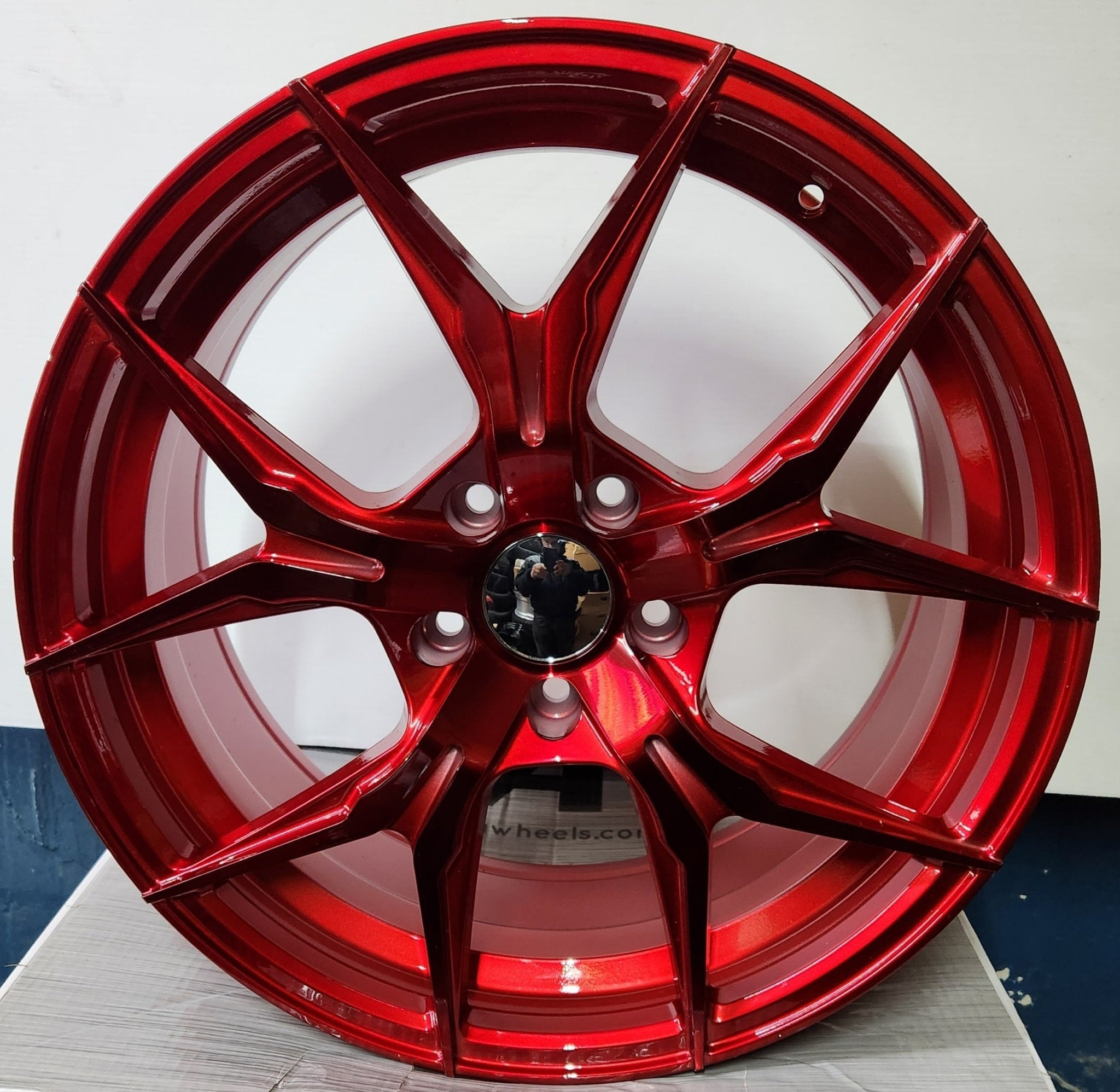 W531 19X8.5 5X120 RED