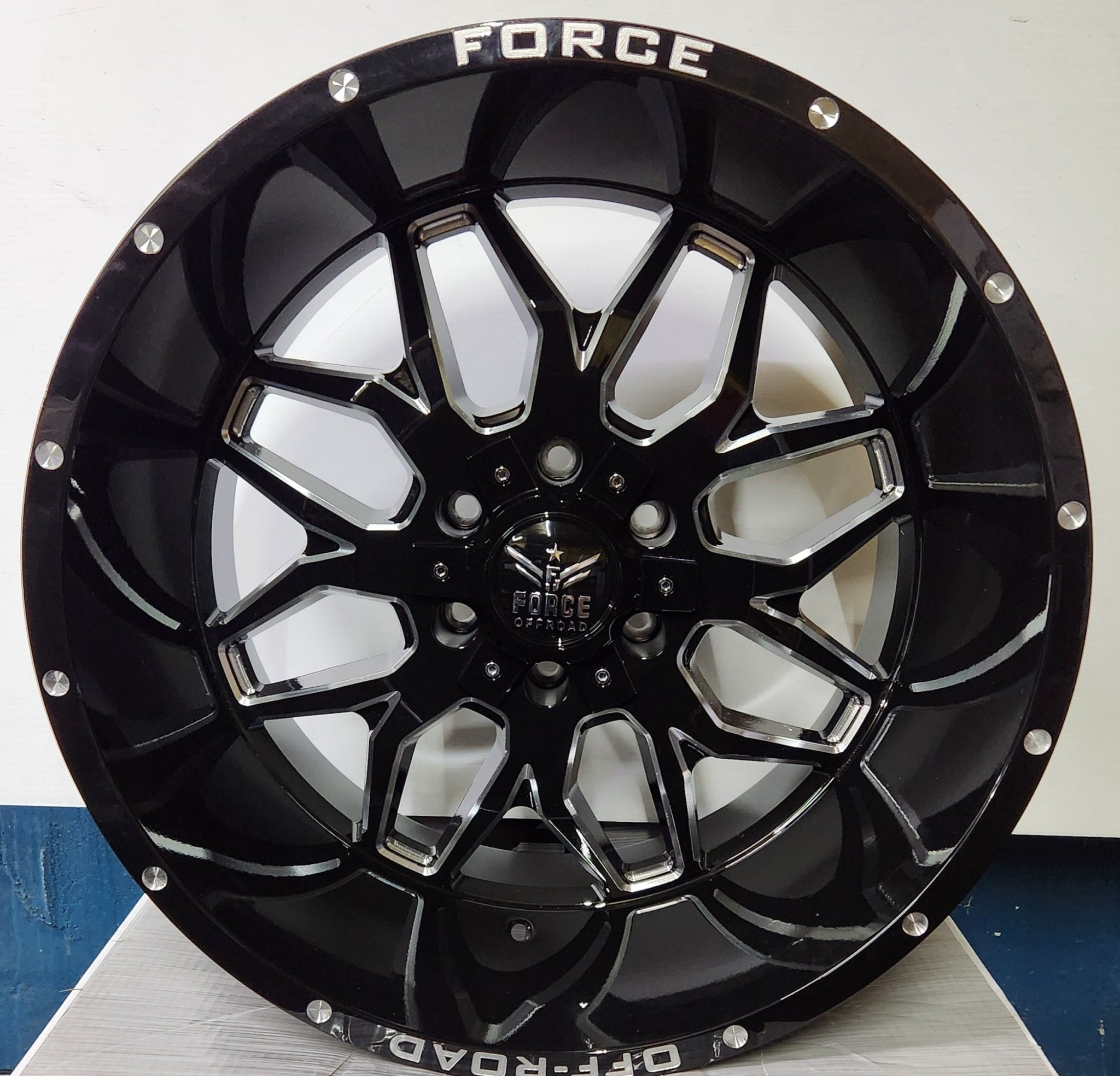 FORCE F30 20X12 6X135 6X139.7 BLACK MILLED