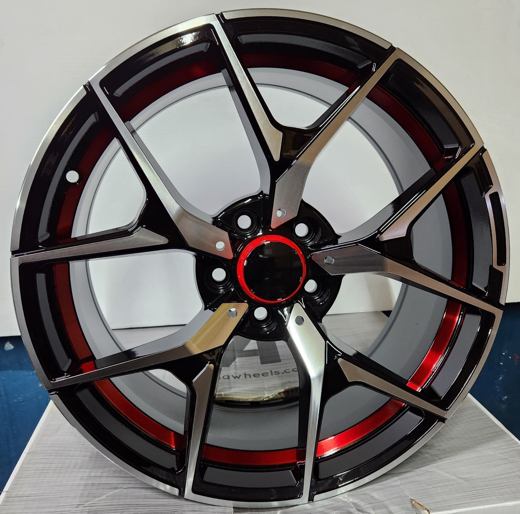 RD32 WHEELS 18x8.0 5x112 GLOSS BLACK MACHINED FACE RED UNDER CUT