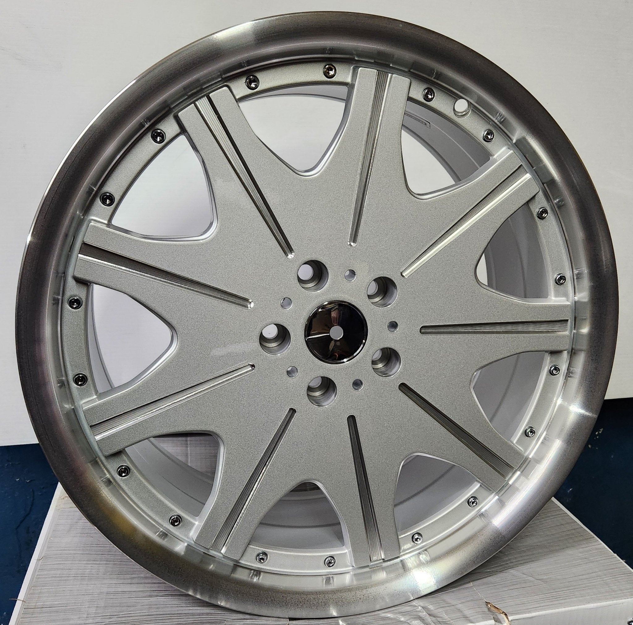 OE-10364 19x9.5 5x112 5X114.3 SILVER MACHINED FACE AND LIP
