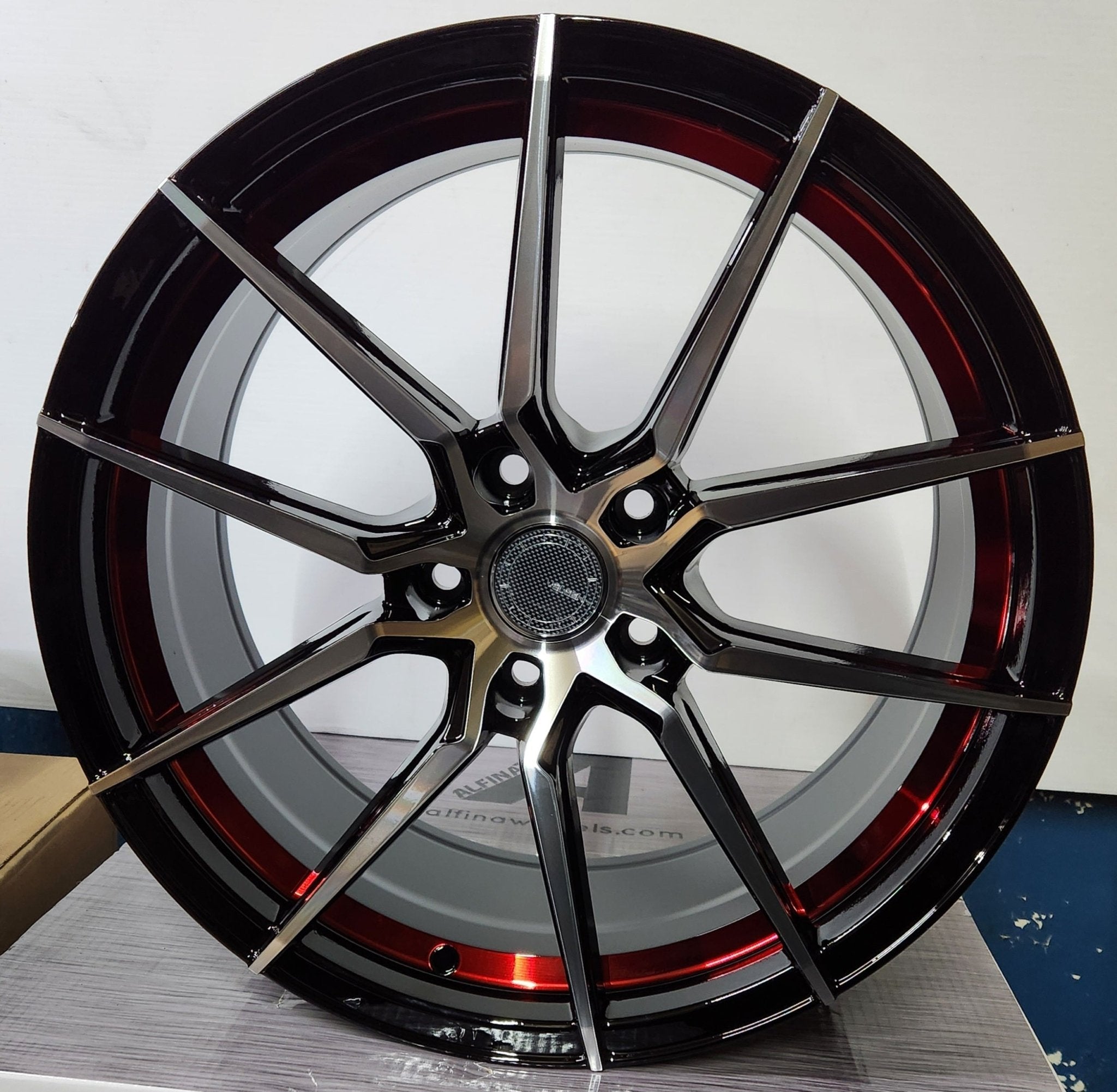 VELSEN 103-M 18X8 5X114.3 BLACK MACHINE MU TR3