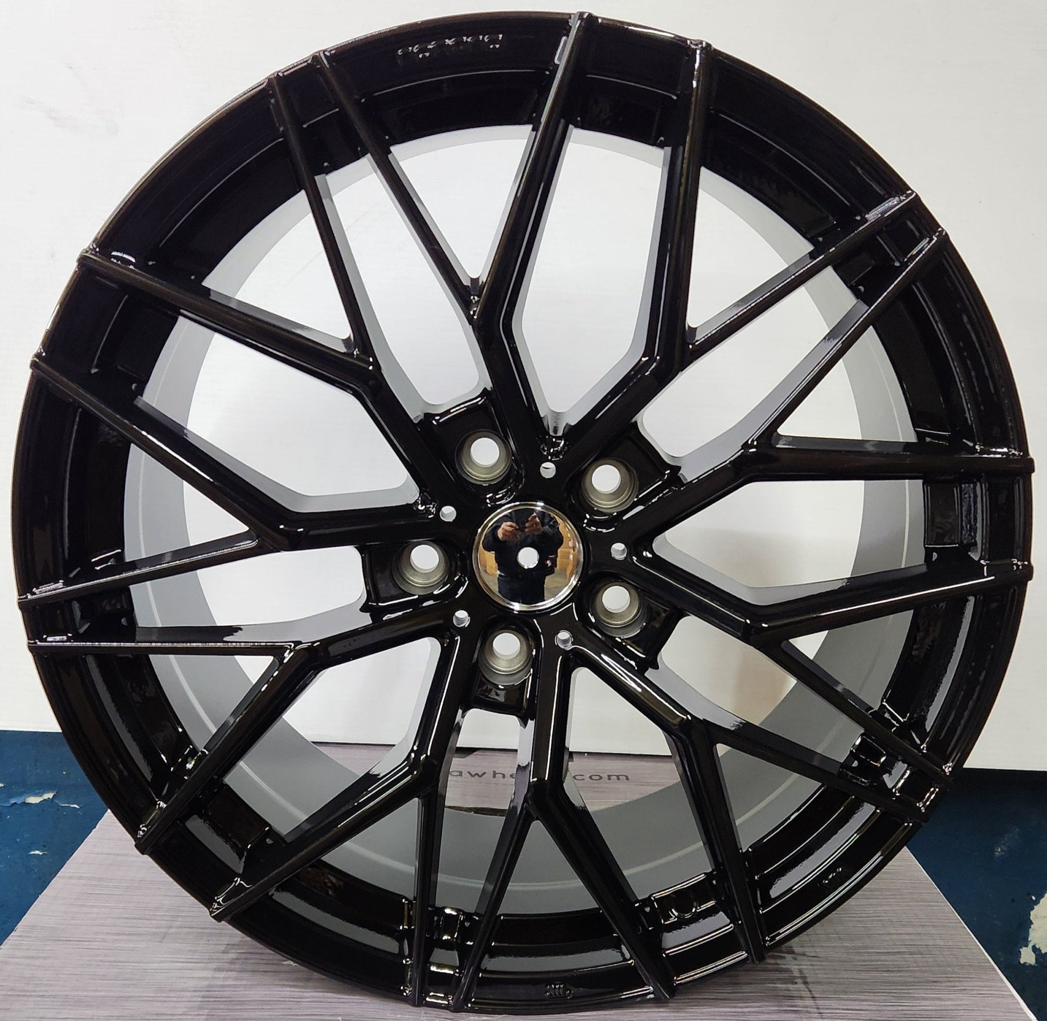 ZS12 18x8.0 5x114.3 GLOSS BLACK