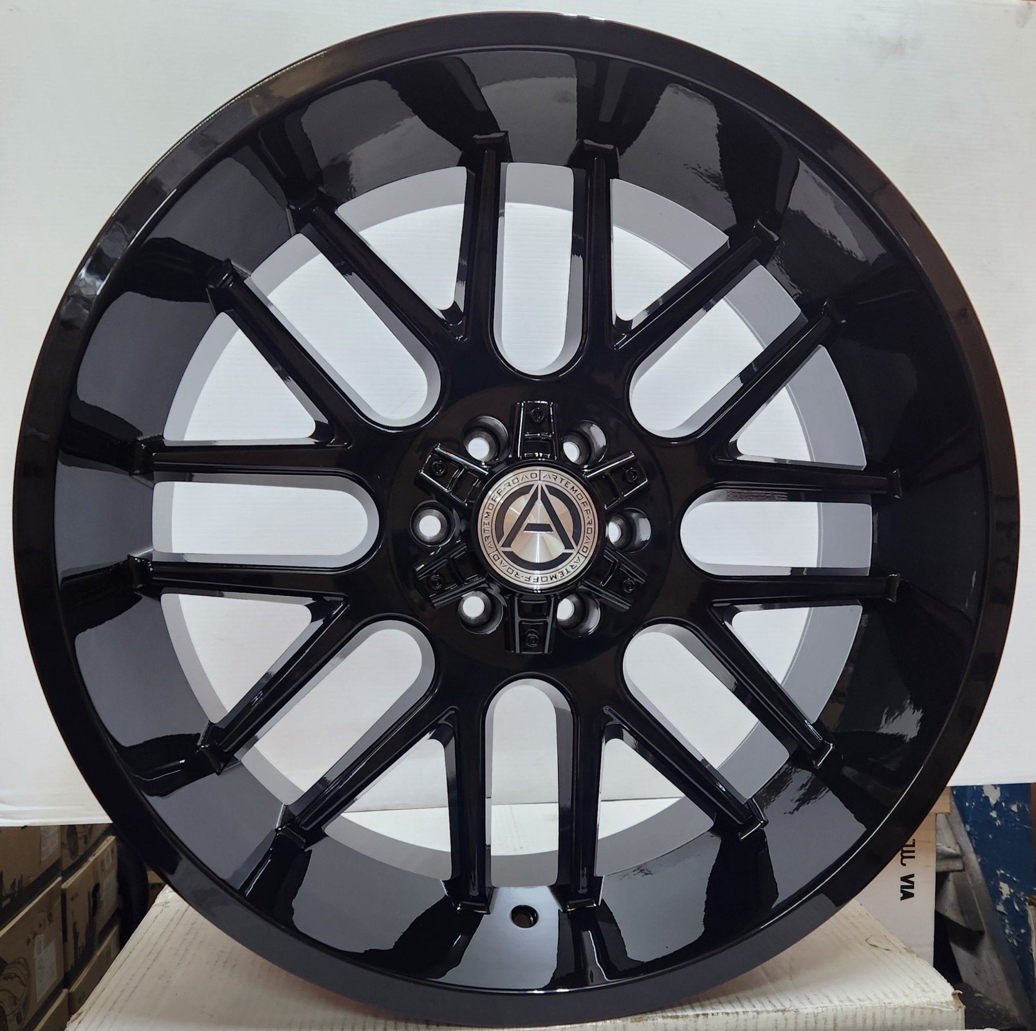 ARTEM A202/BRUTUS 22x10 6x135 / 6x139.7 GLOSS BLACK