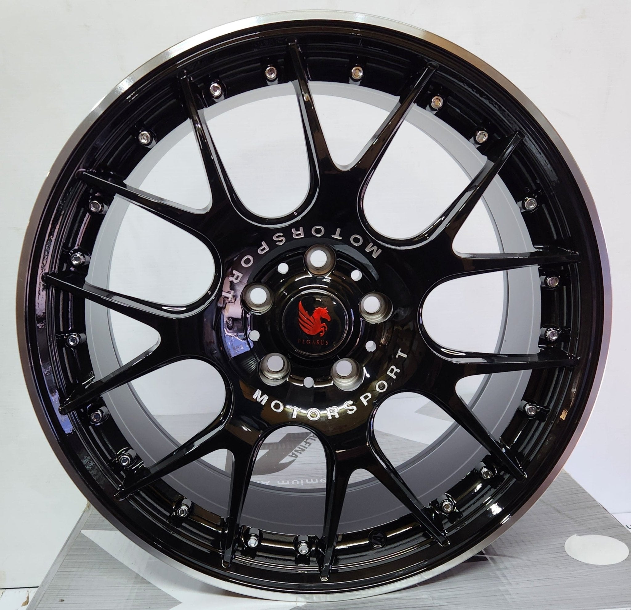 OE-0278 18x8.0 5x112 / 5X114.3 GLOSS BLACK MACHINED LINE CHROME RIVETS