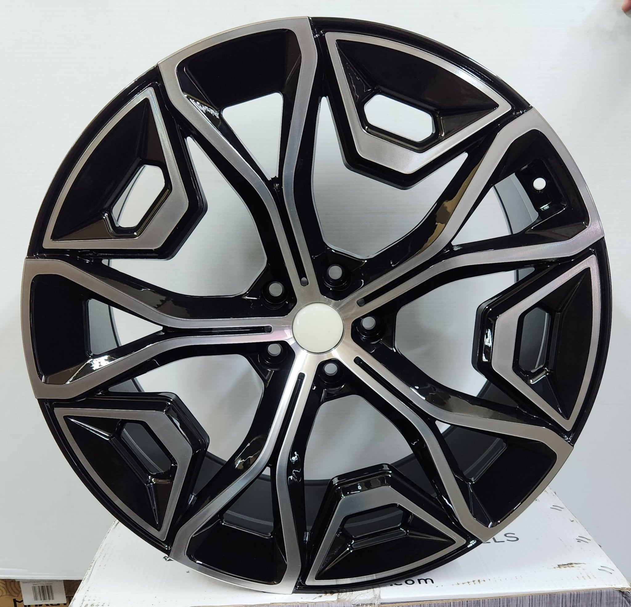 OE-541 1021M STYLE 22x10.5 5x120 GLOSS BLACK MACHINED FACE