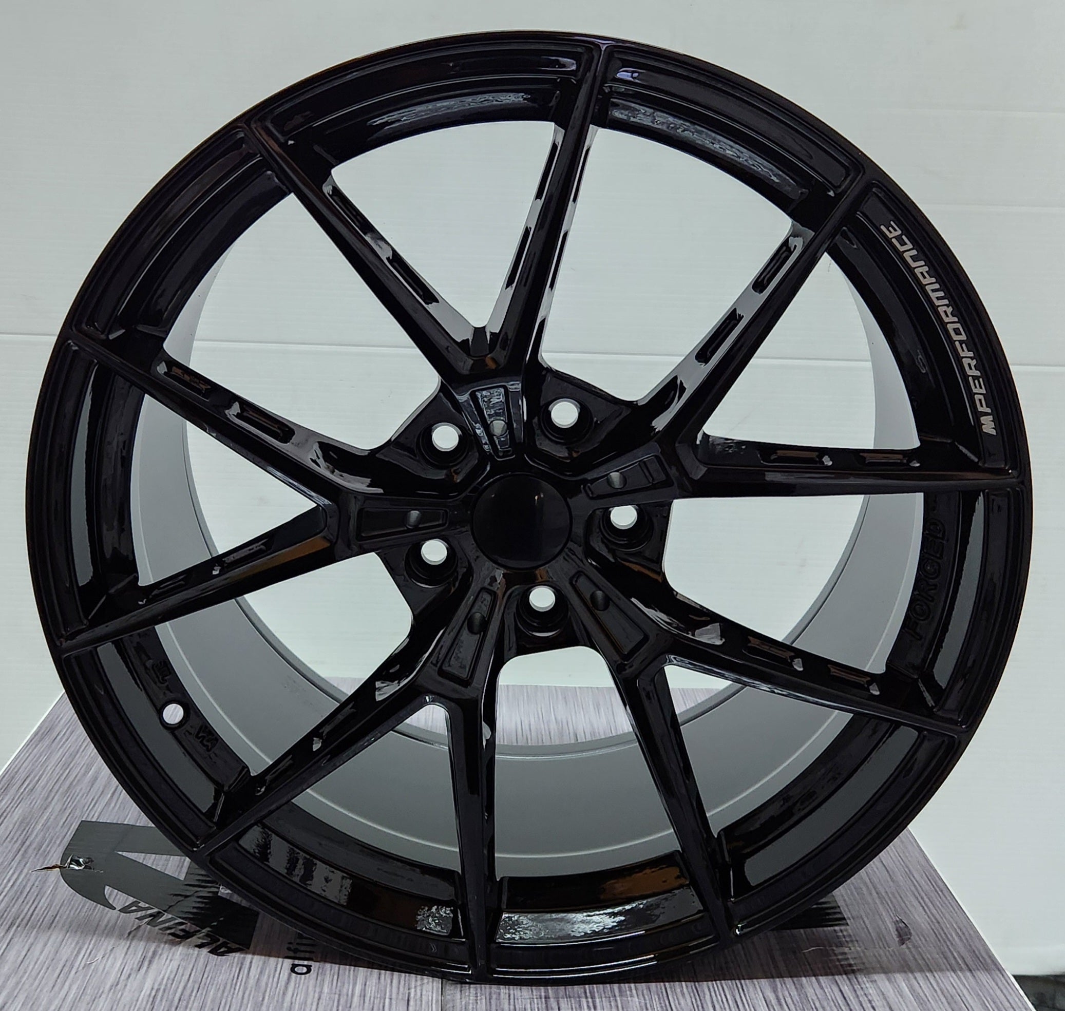 OE-5557 863M STYLE 19x9.5 5x120 GLOSS BLACK