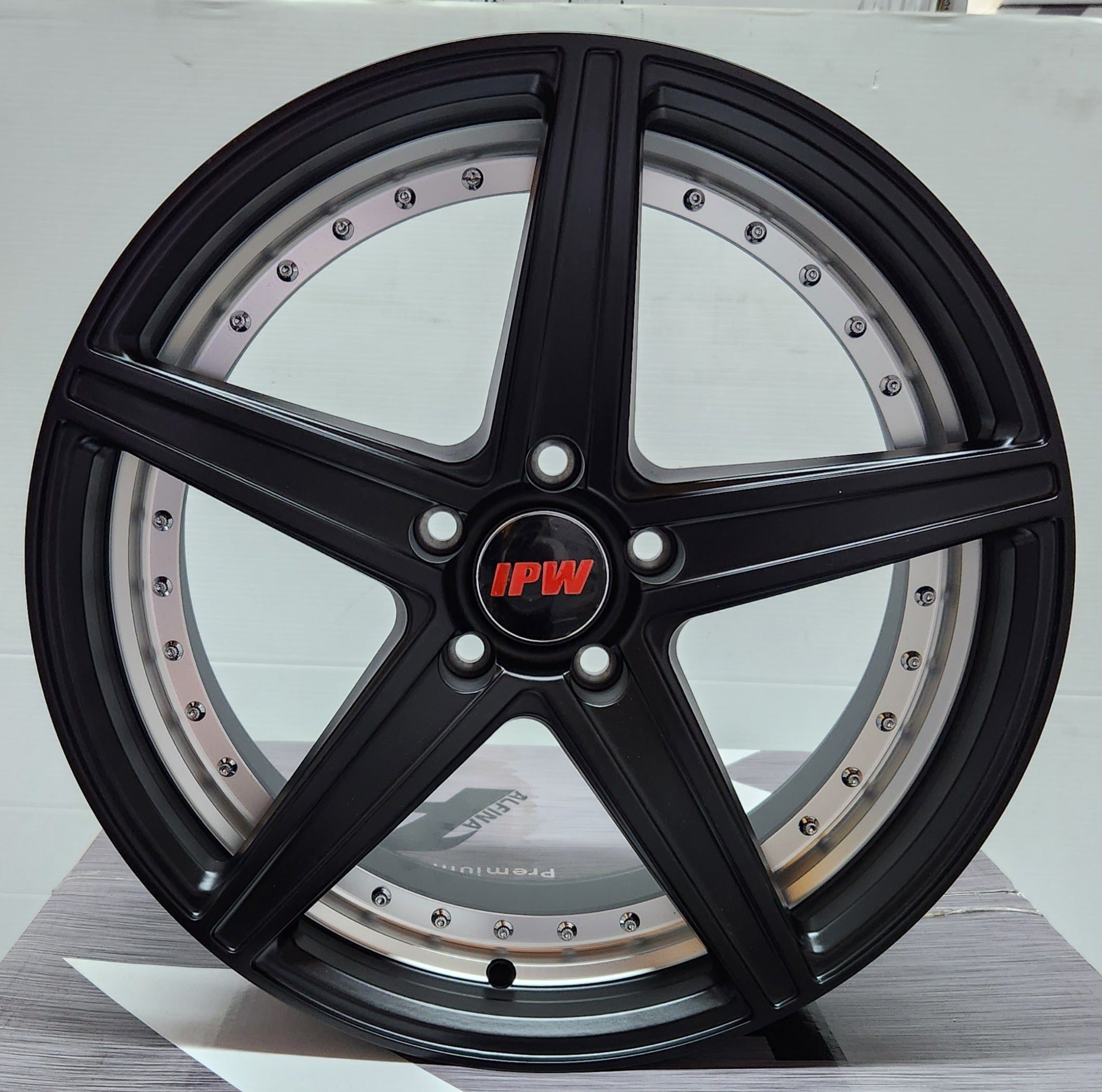W521 XH915 18x8.0 5x114.3 MATTE BLACK INGRAVE SILVER RIVET