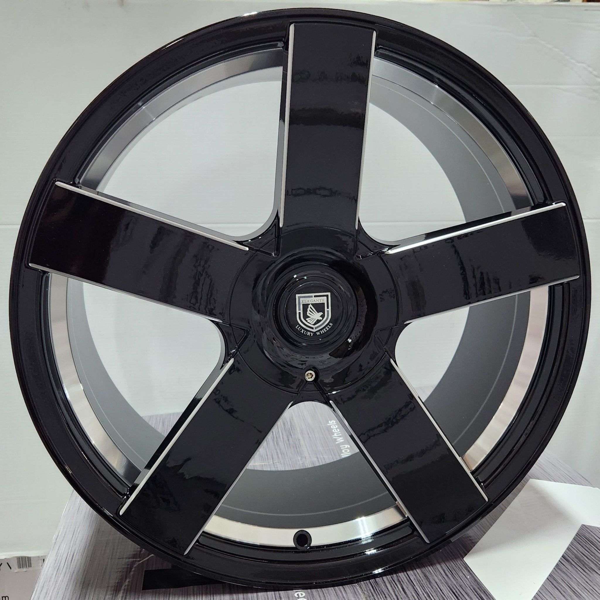 LG25 20X8.5 5X120