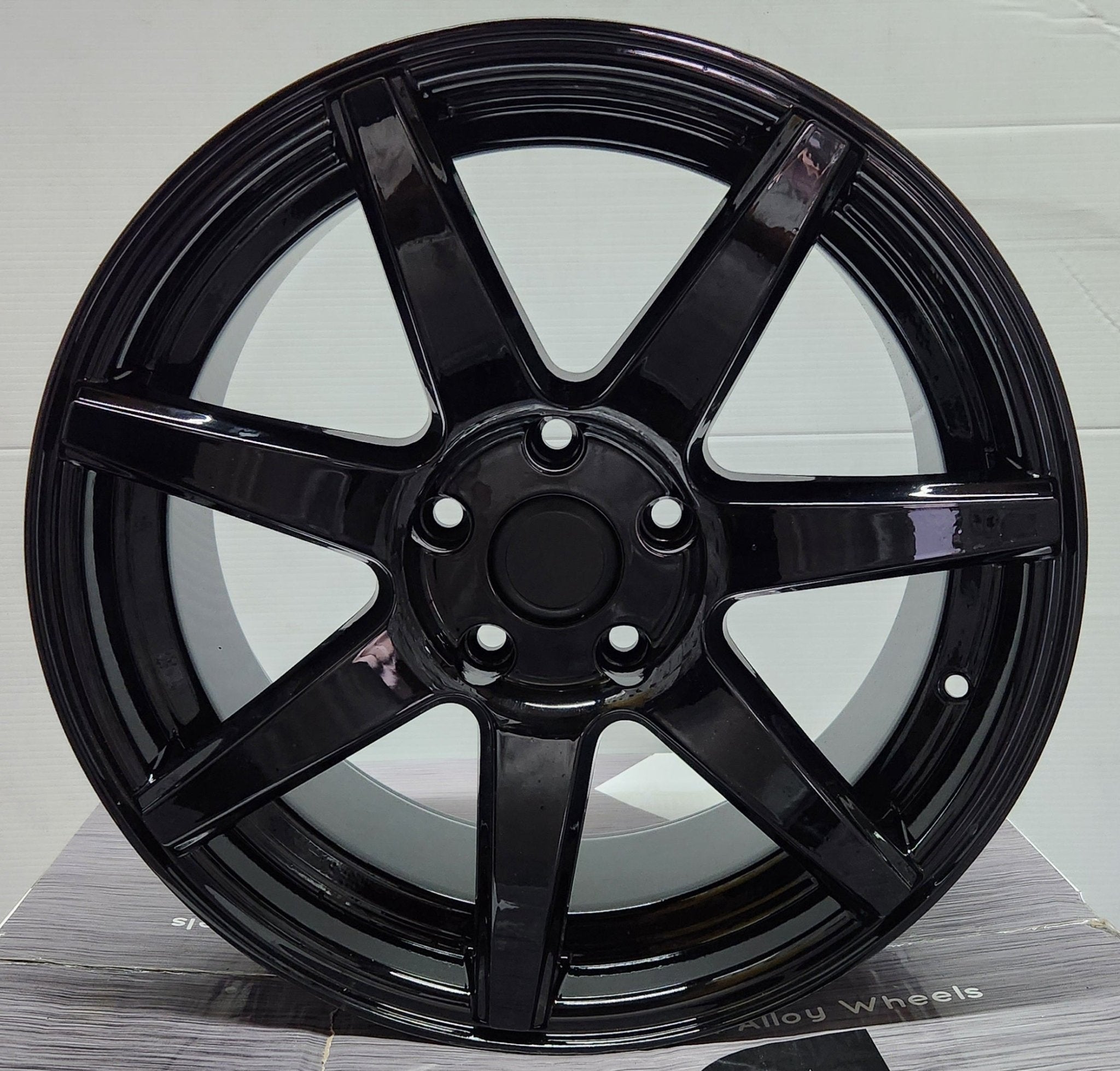 NICHE M168 18x8.5 5x120 GLOSS BLACK