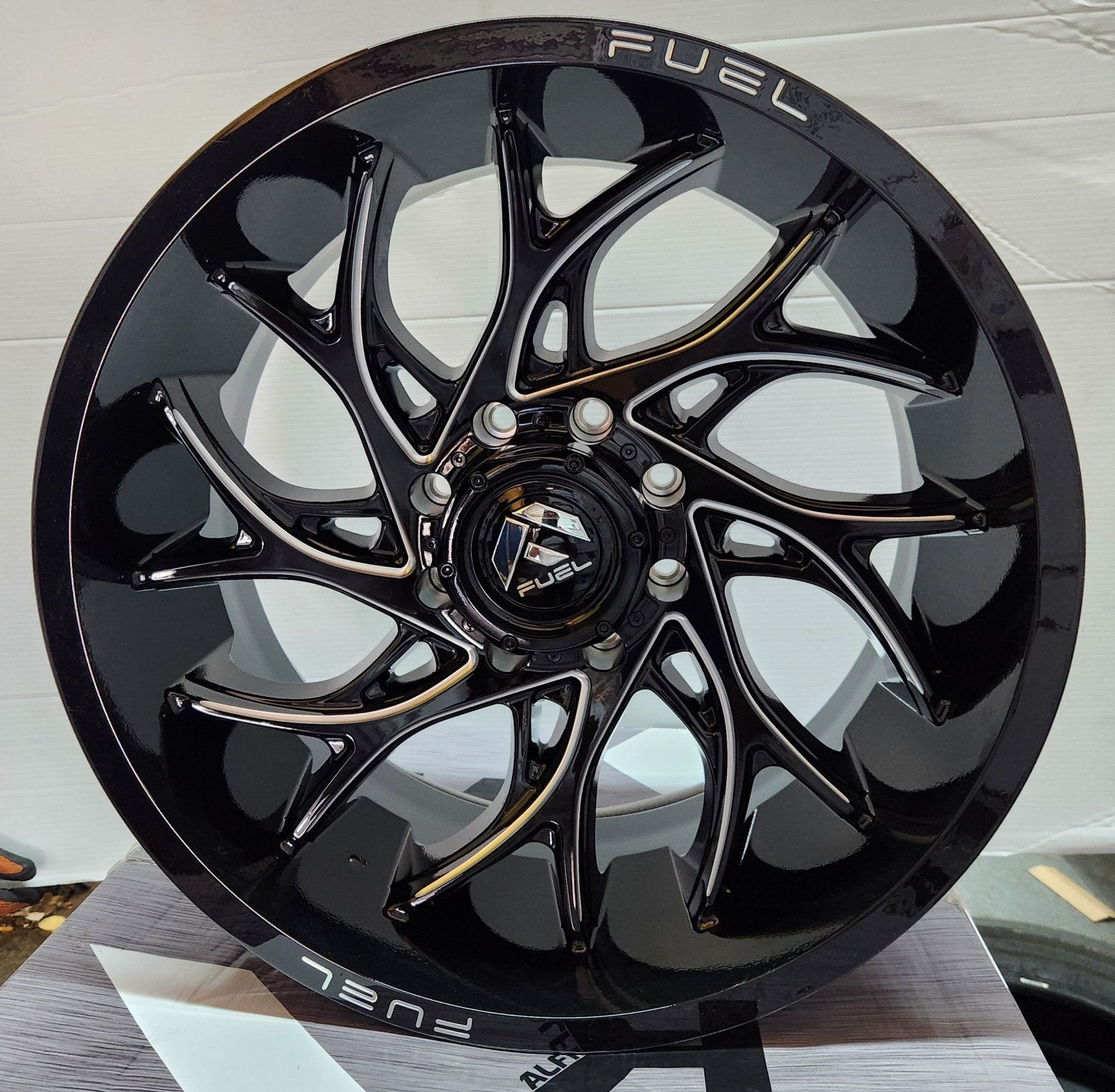 FUEL D741 22X10 8X165 GLOSS BLACK