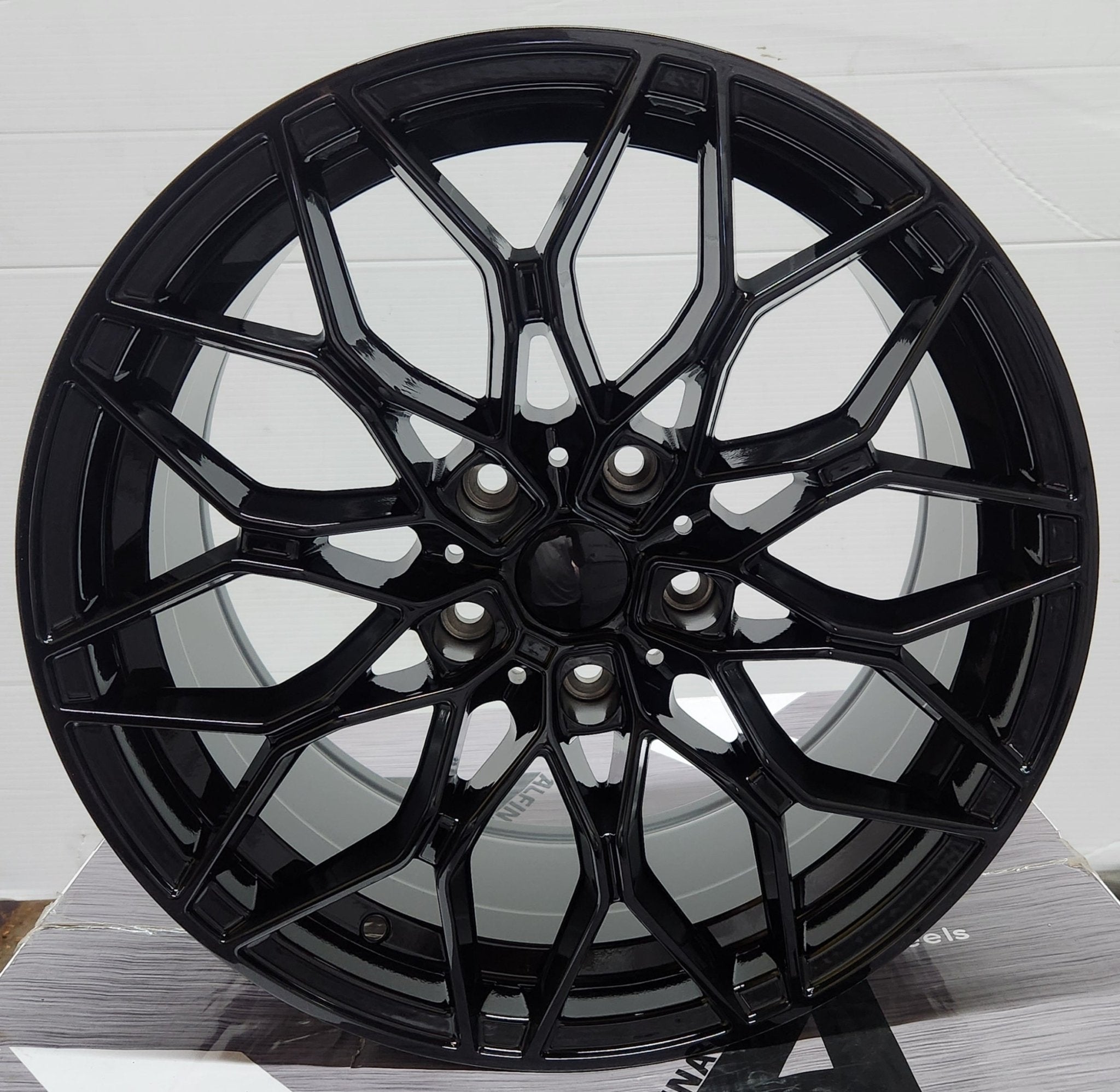 ZS292 OE-0292 1000M STYLE 18x8.5 5x120 GLOSS BLACK