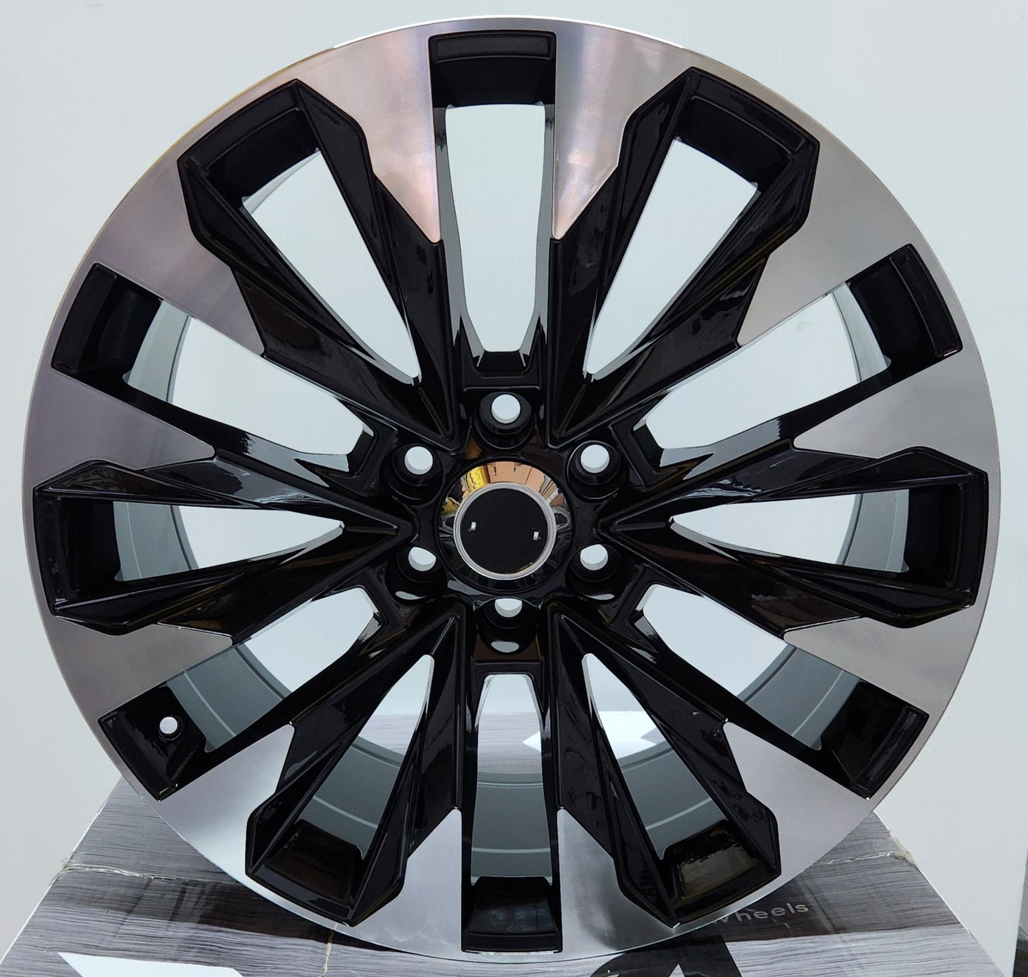 WEOE 22x9 6X139.7 GLOS BLACK MACHINED FACE