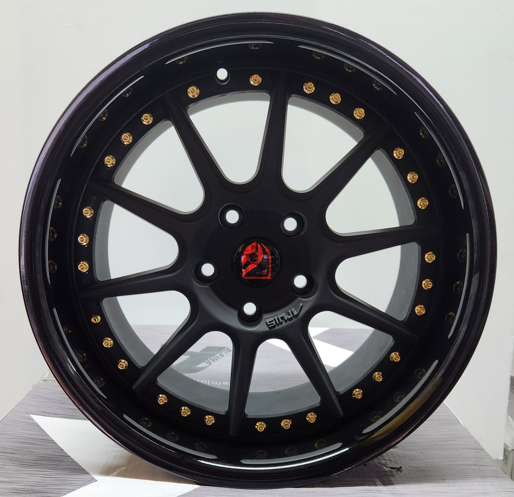 ARUIS AF07 18X9 5X120 MBWGBL+GOLD RIVETS