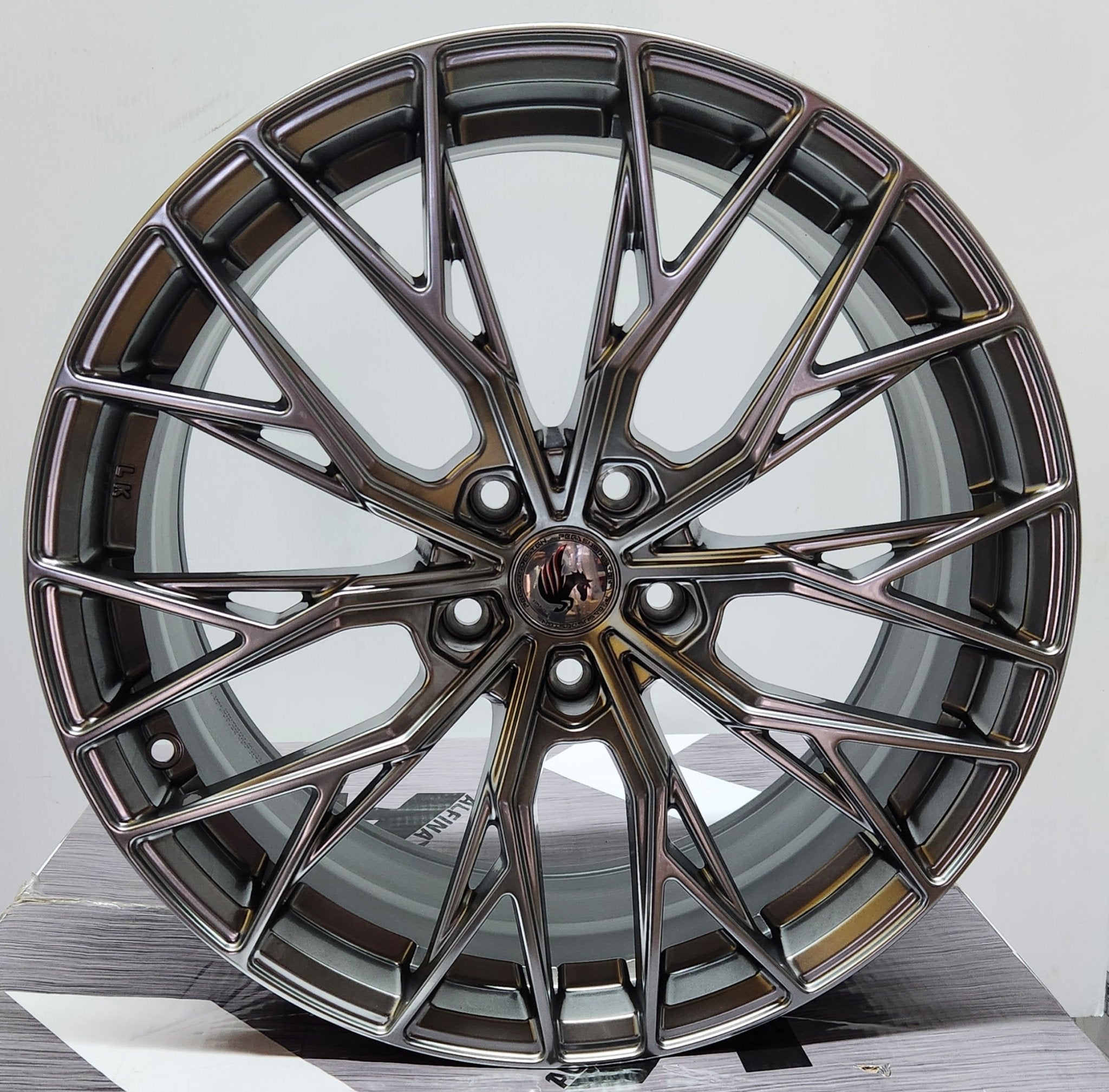 LK-13 19x8.5 5x114.3 HYPER BLACK