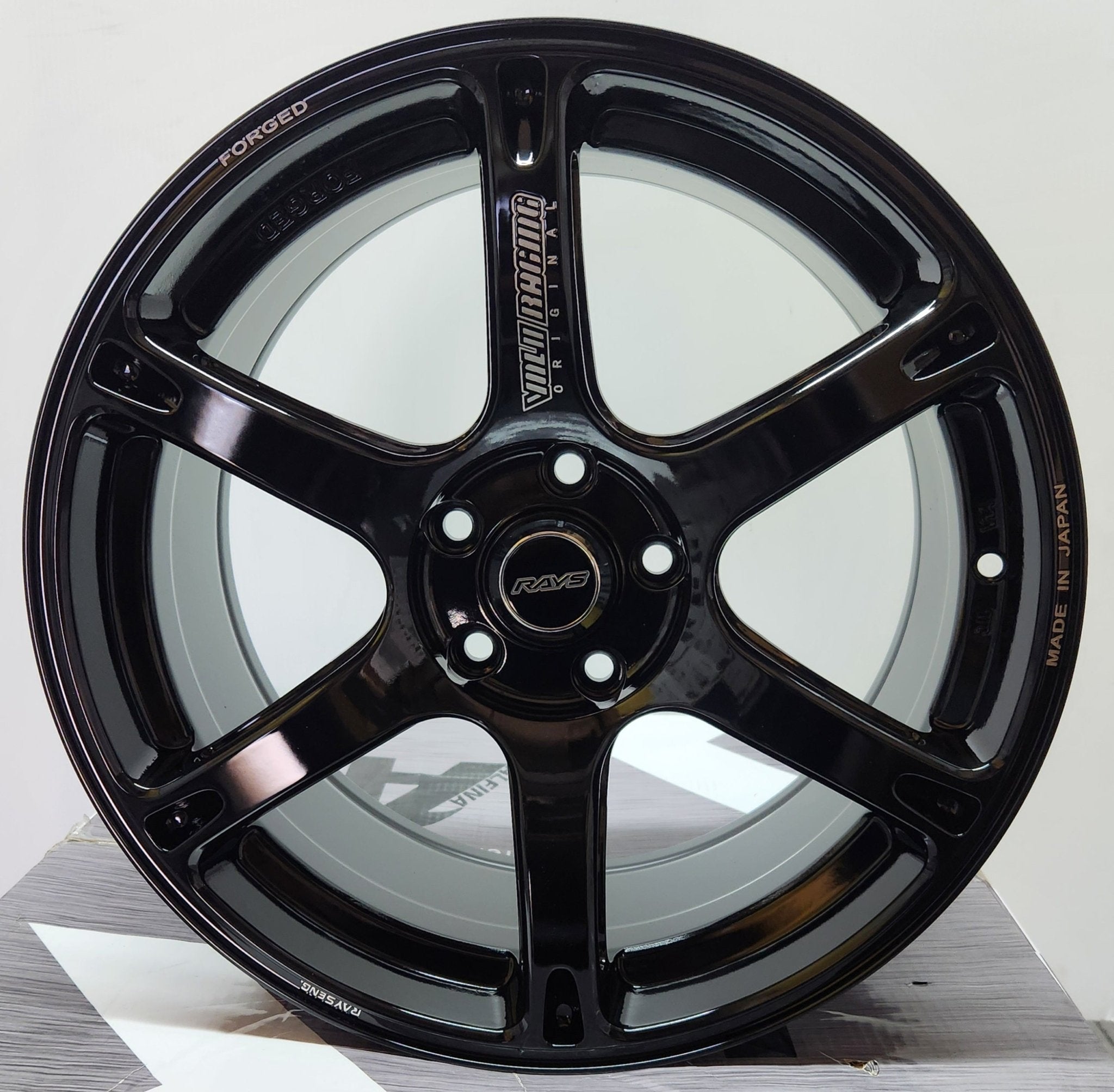 OE--6097 TE37 REP 18X8.5 5X114.3 5X112 PIANO BLACK MACHINED LETTERING