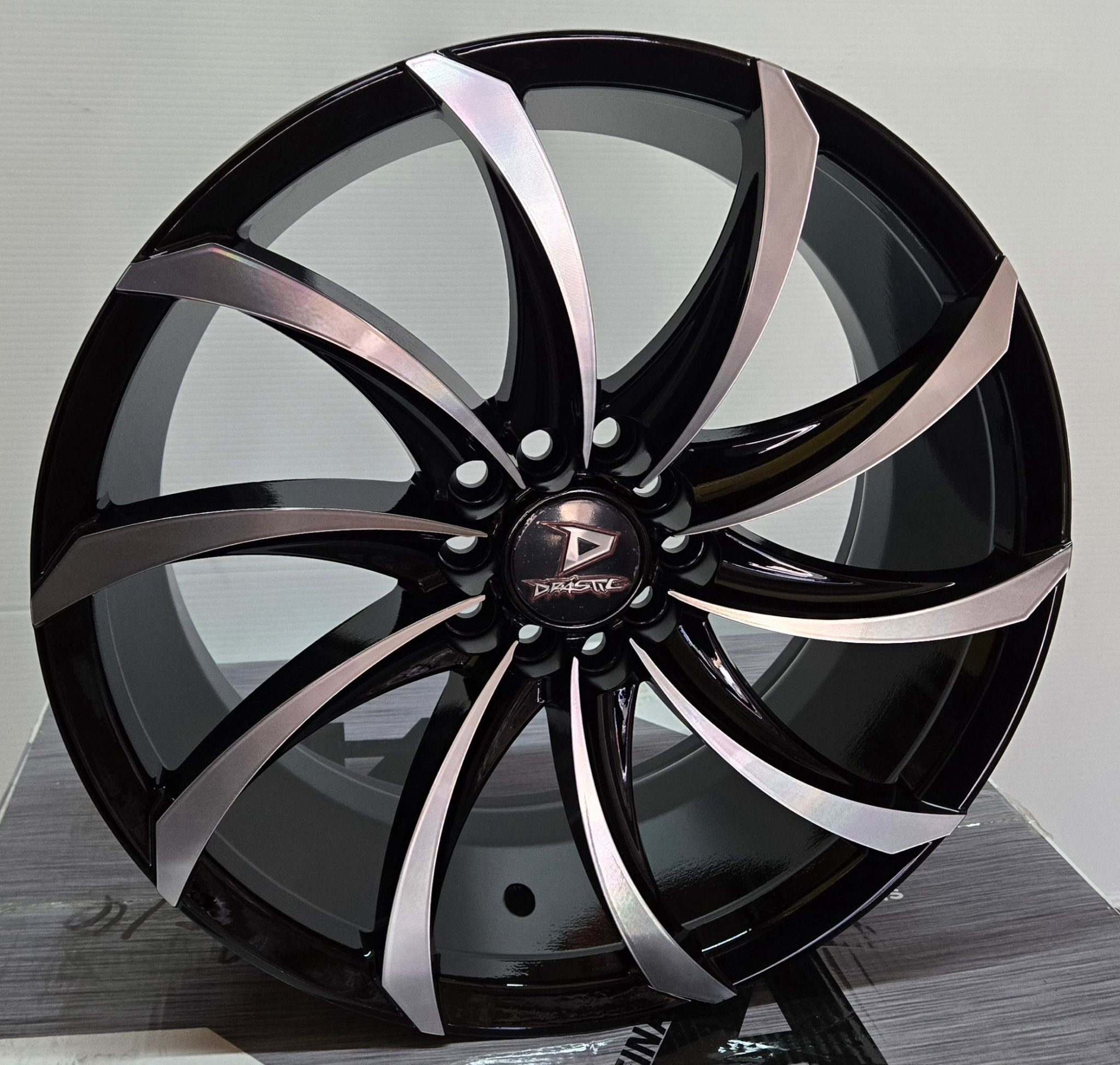 DRASTIC DS1-M 17x7.5 5x100 / 5x114.3 BLACK MACHINE