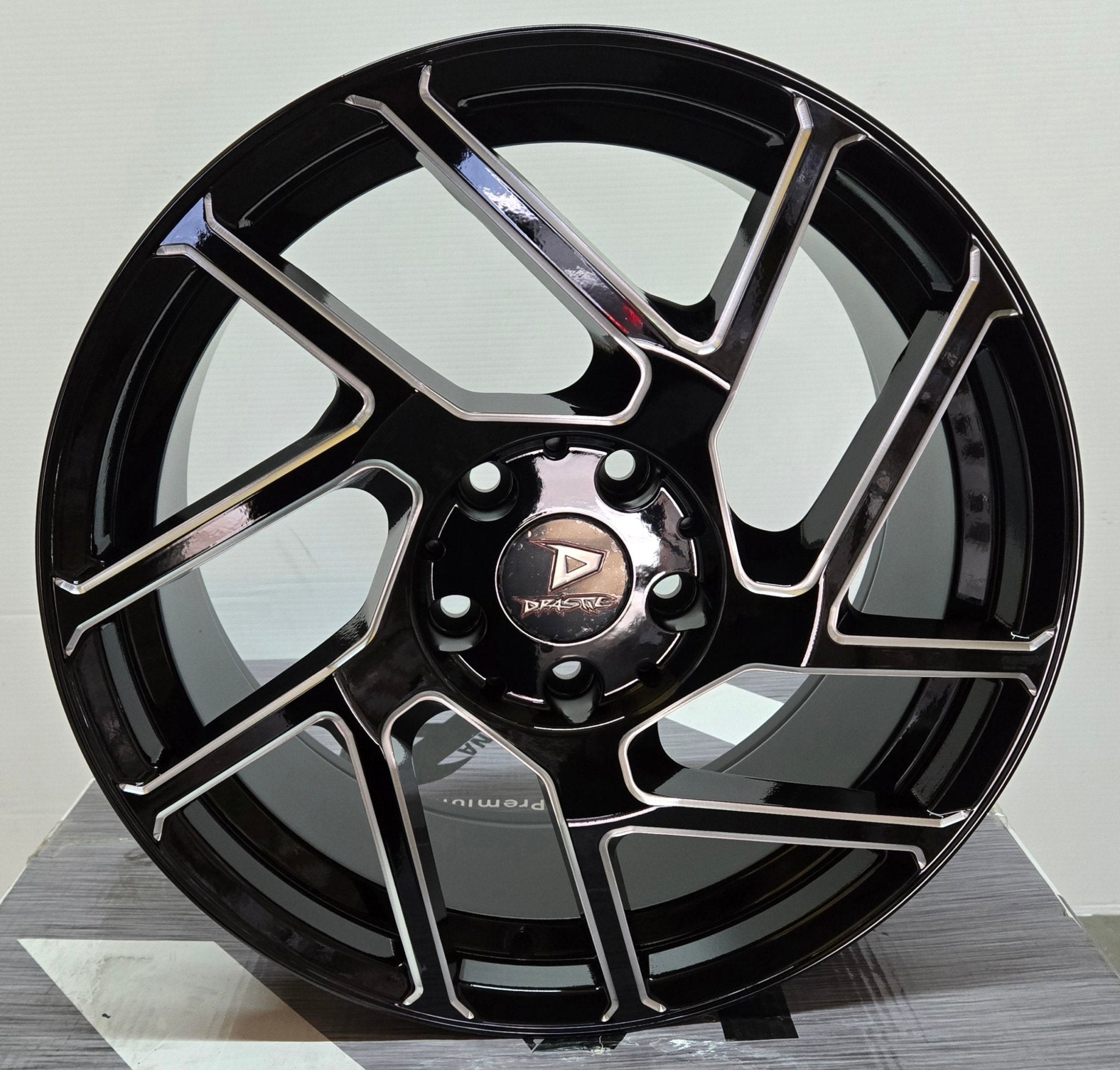 DRASTIC DS2-M 17x7.5 5x114.3 BLACK MILLING WINDOW