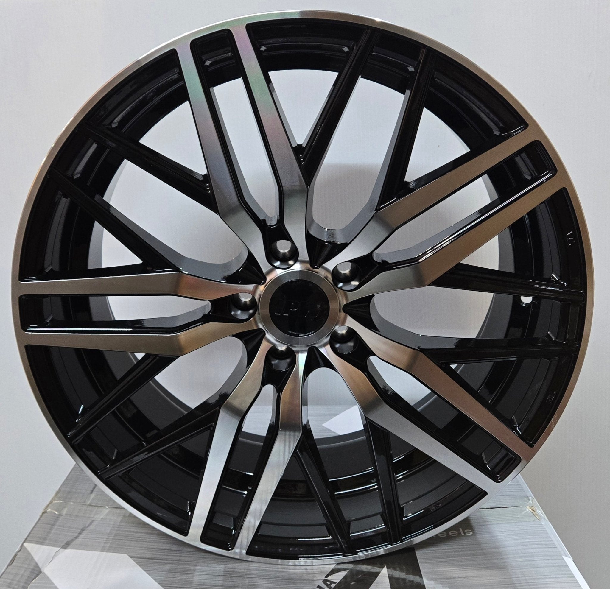 W1508 20X8.5 5X114.3 GLOSS BLACK MACHINE FACE