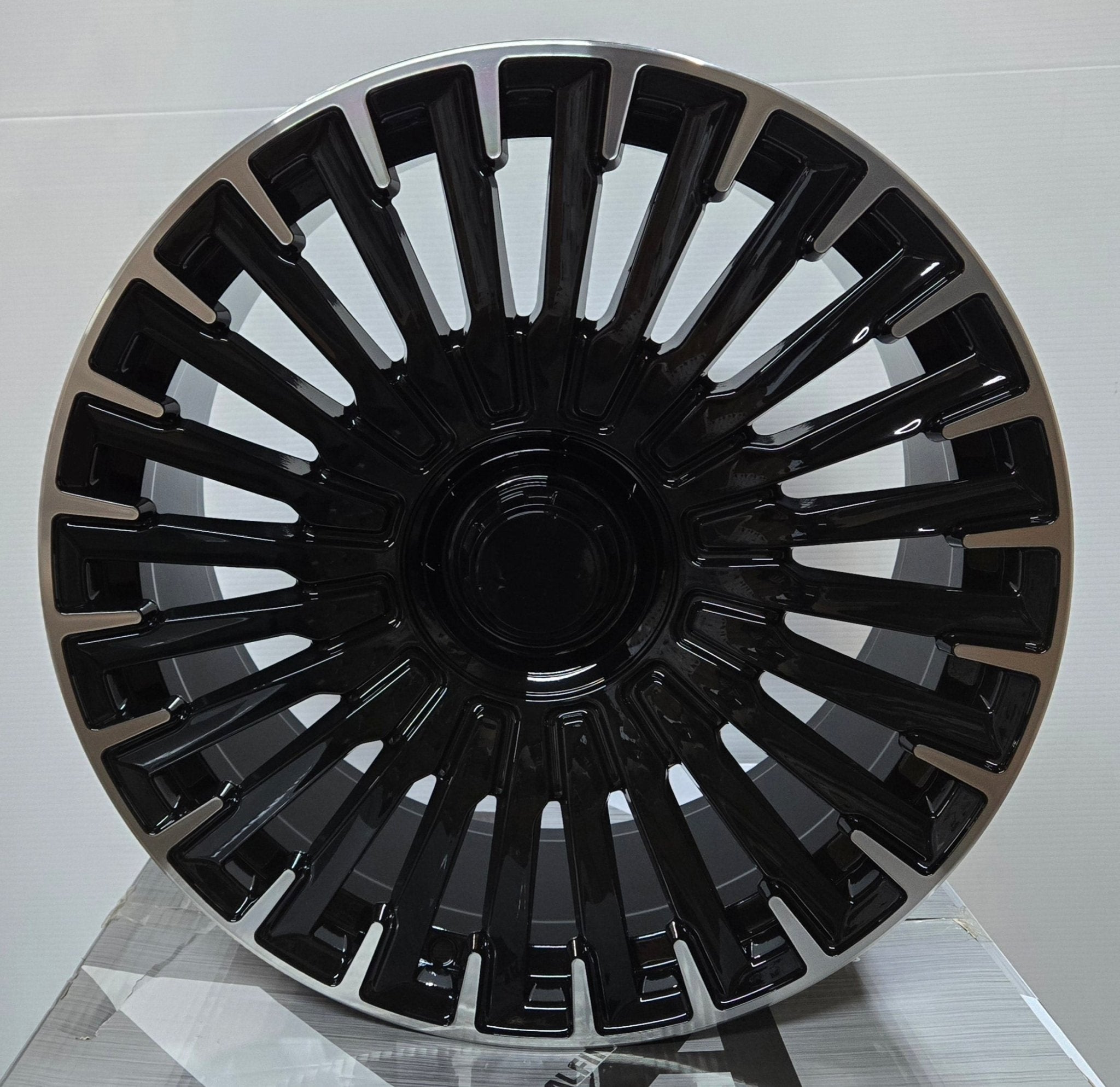 OE-0425 20X9.5 5X112 PIANO BLACK MACHINED SPOKES