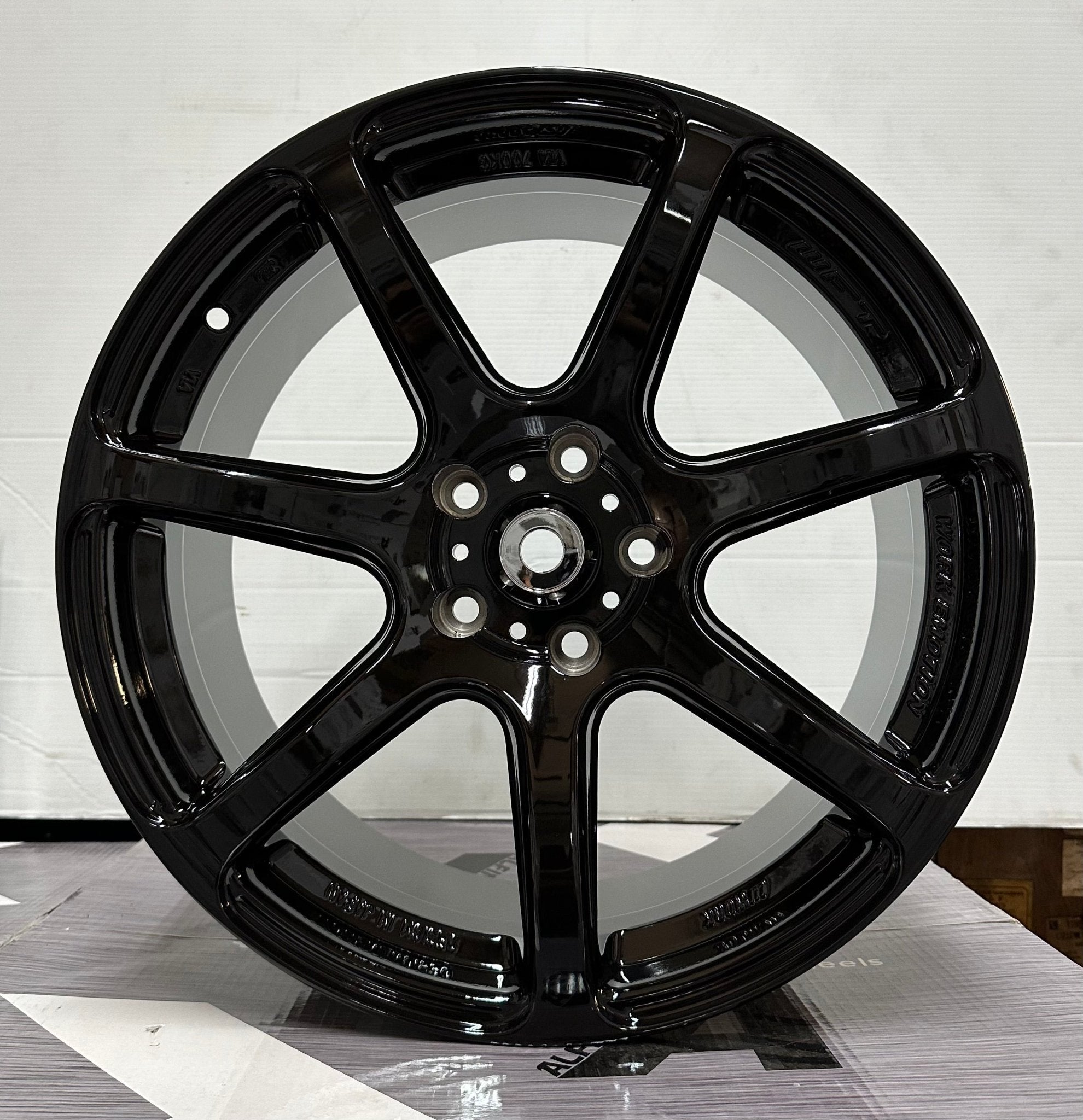 OE-1008 EMOTION T7R REP YX118 18x8.5 5x112 / 5x114.3 GLOSS BLACK