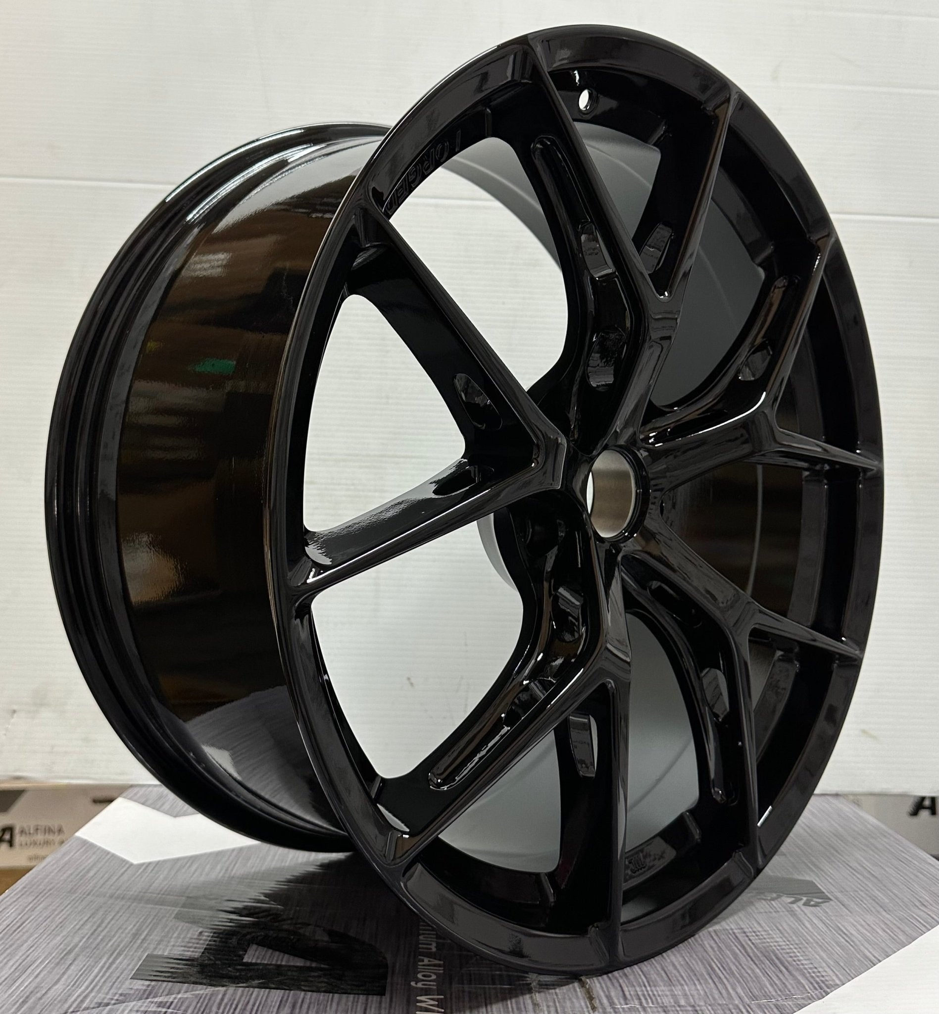 OE-5423 SR99 FI-R REP 20x9.0 5x112 / 5x114.3 GLOSS BLACK