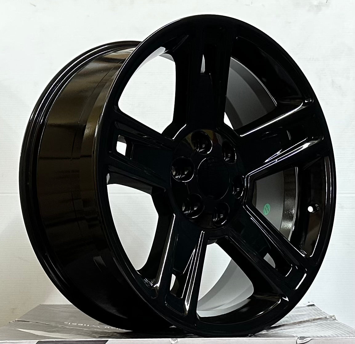 CL43 SILVERADO STYLE 22x9.0 6x139.7 GLOSS BLACK