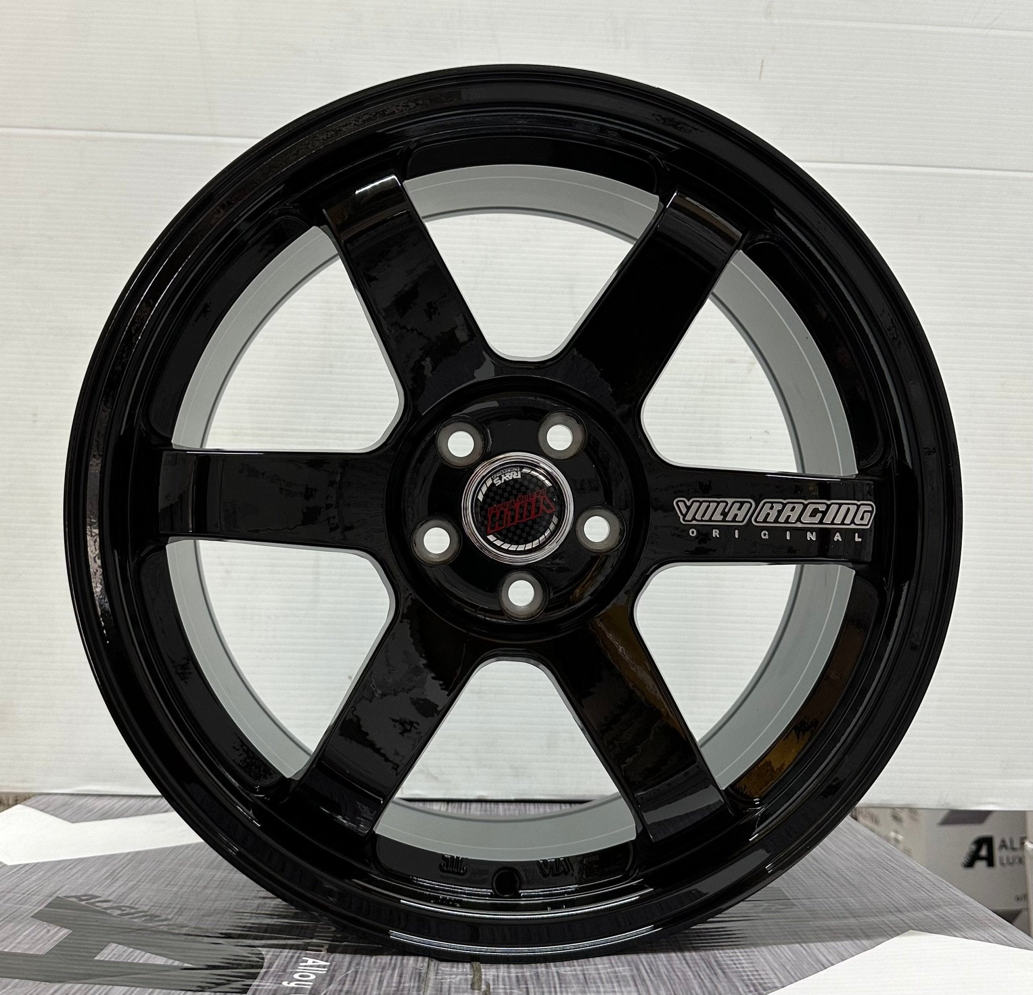 SW158 ZS-108 TE37 STYLE 18x8. 5x114.3 GLOSS BLACK LETTERING