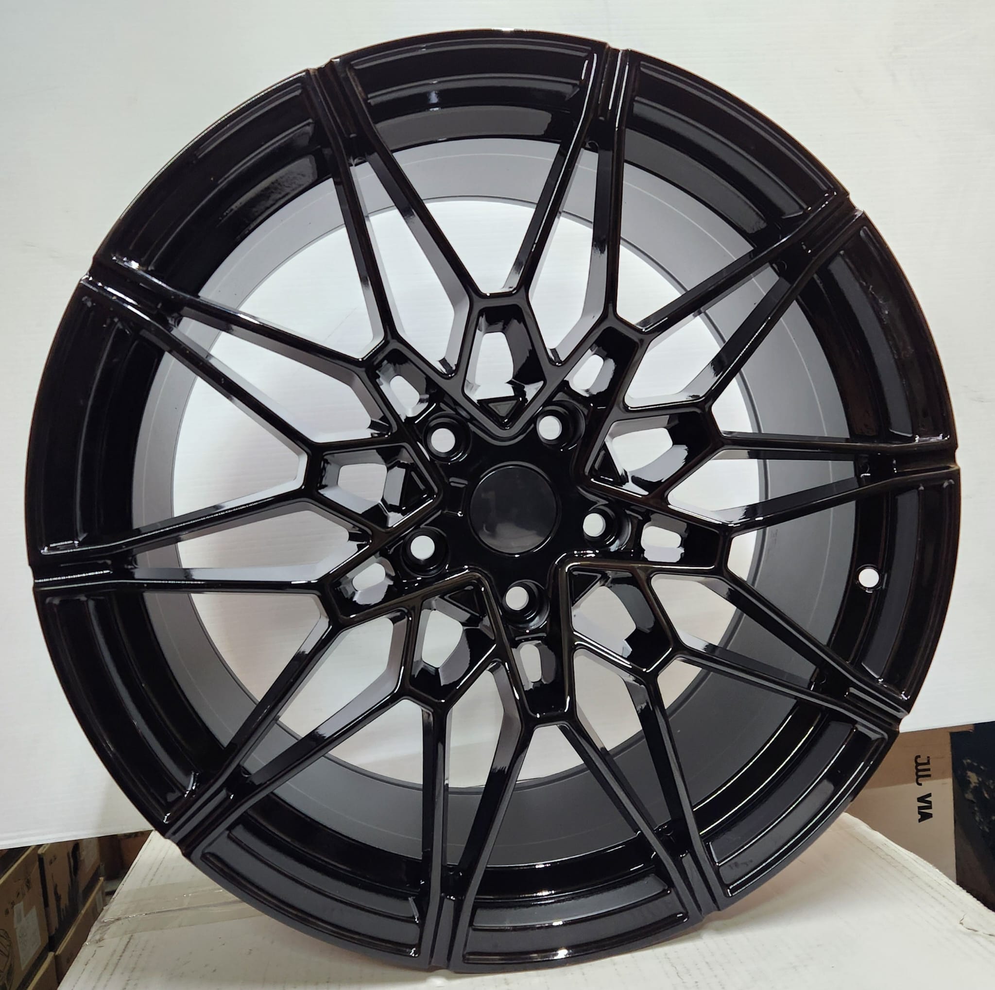 PW-TP10 877 WHEELS 19x8.5 5x120 PIANO BLACK