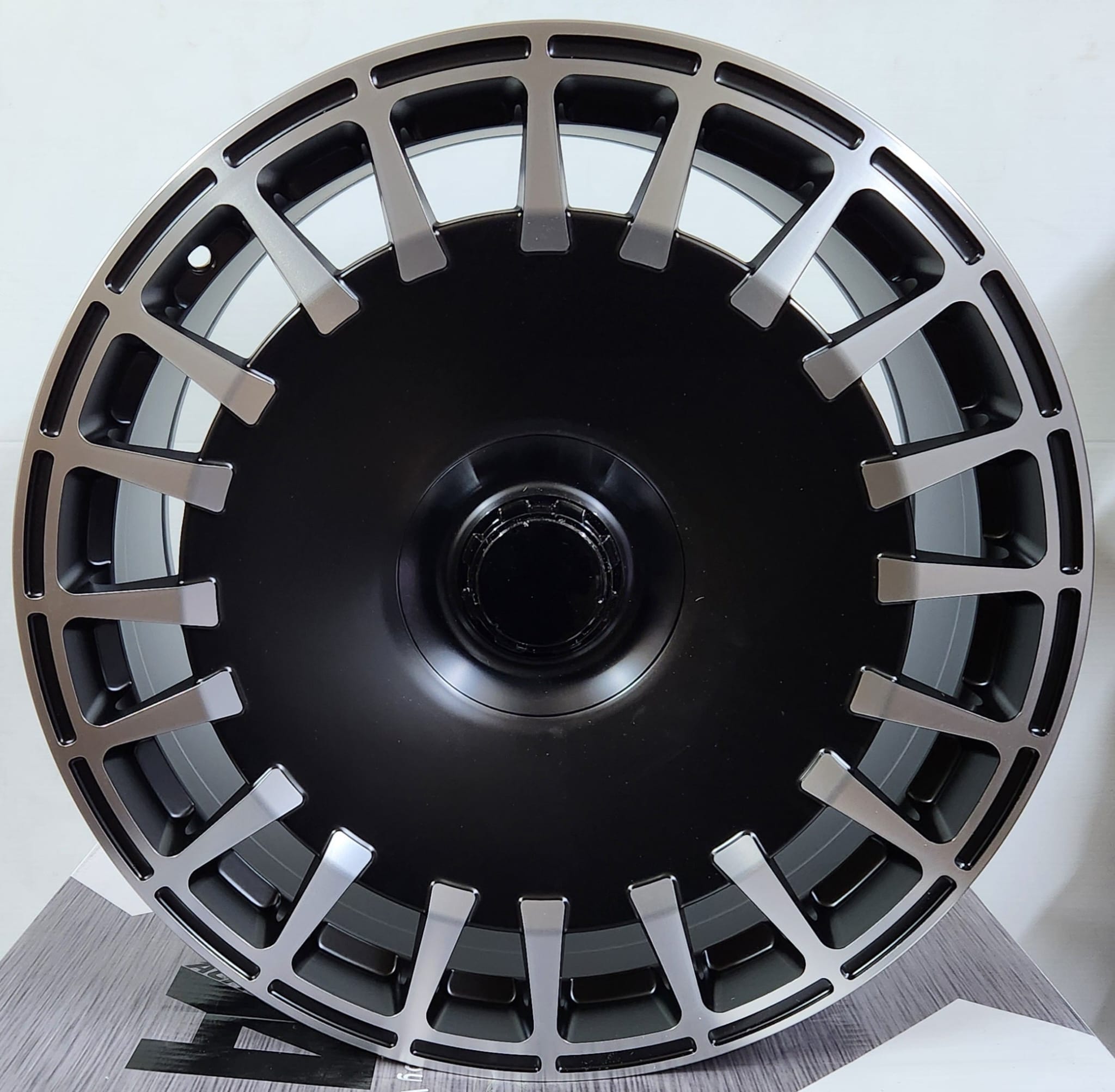OE-315 22212-4 20X8.5 5X112 MATE BLACK MACHINE FACE