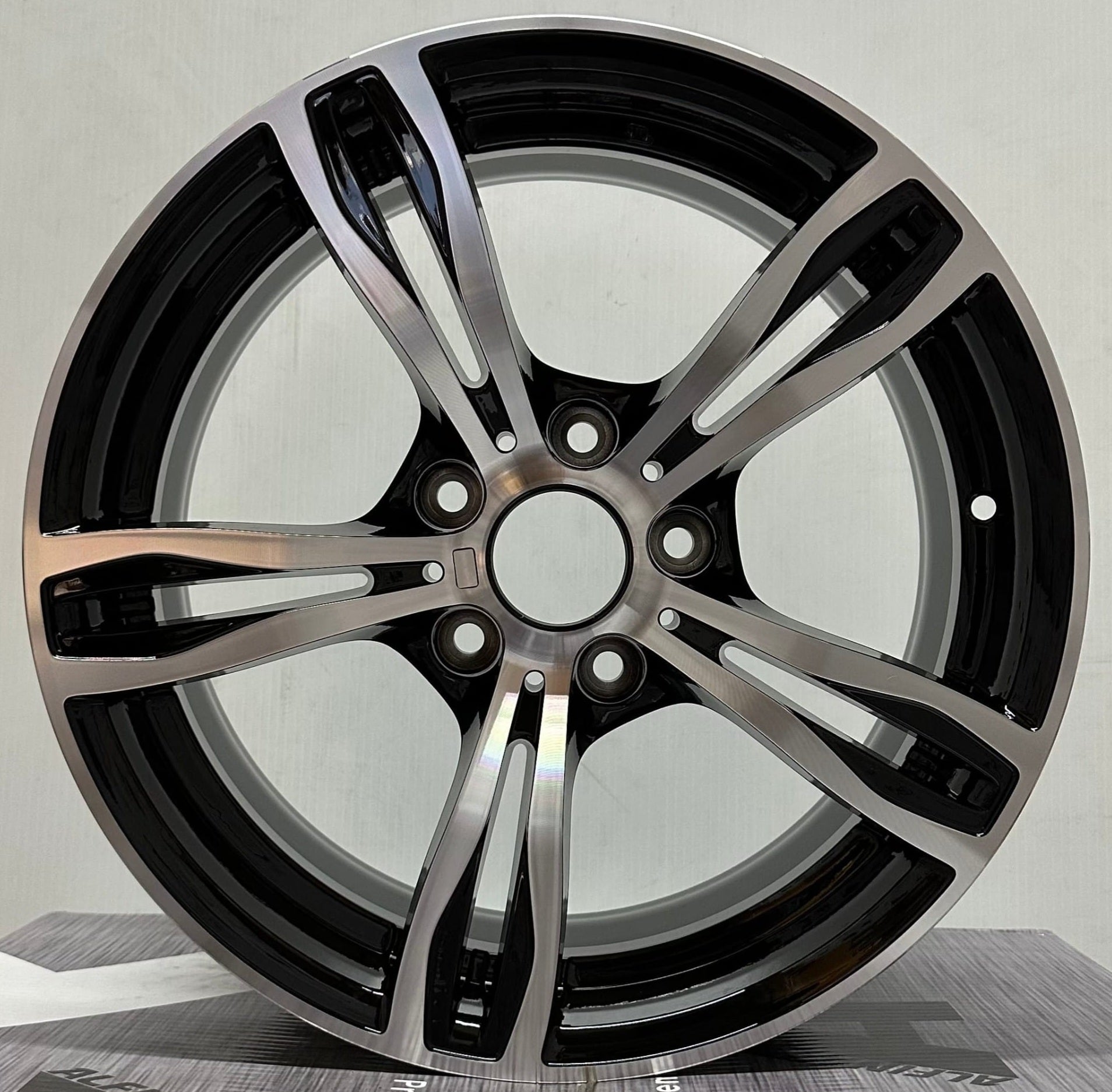 OE-5056 17x8.0 5x120 GLOSS BLACK MACHINE FACE +30mm 72.6mm