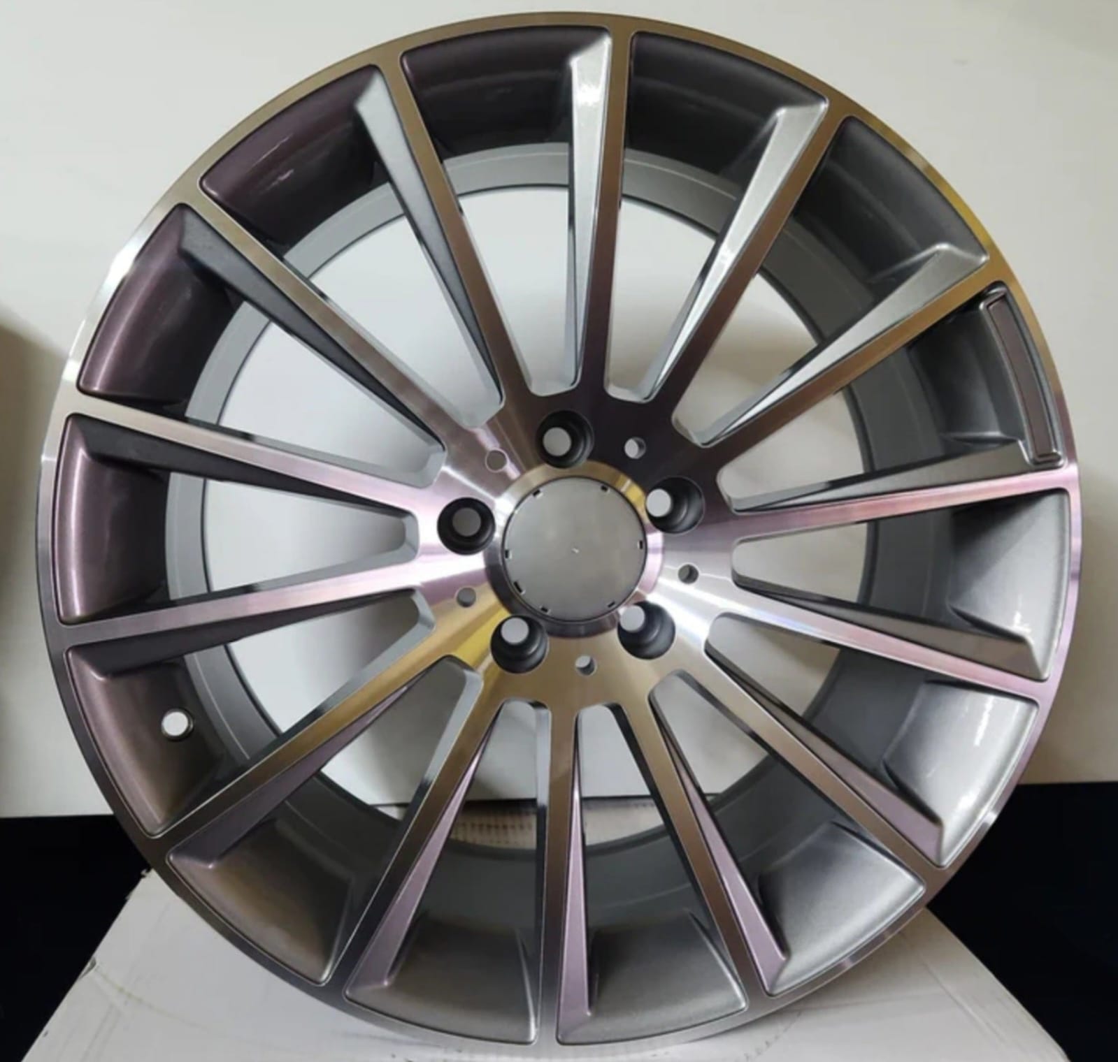 W813 19X9.5 5x112 GUNMETAL