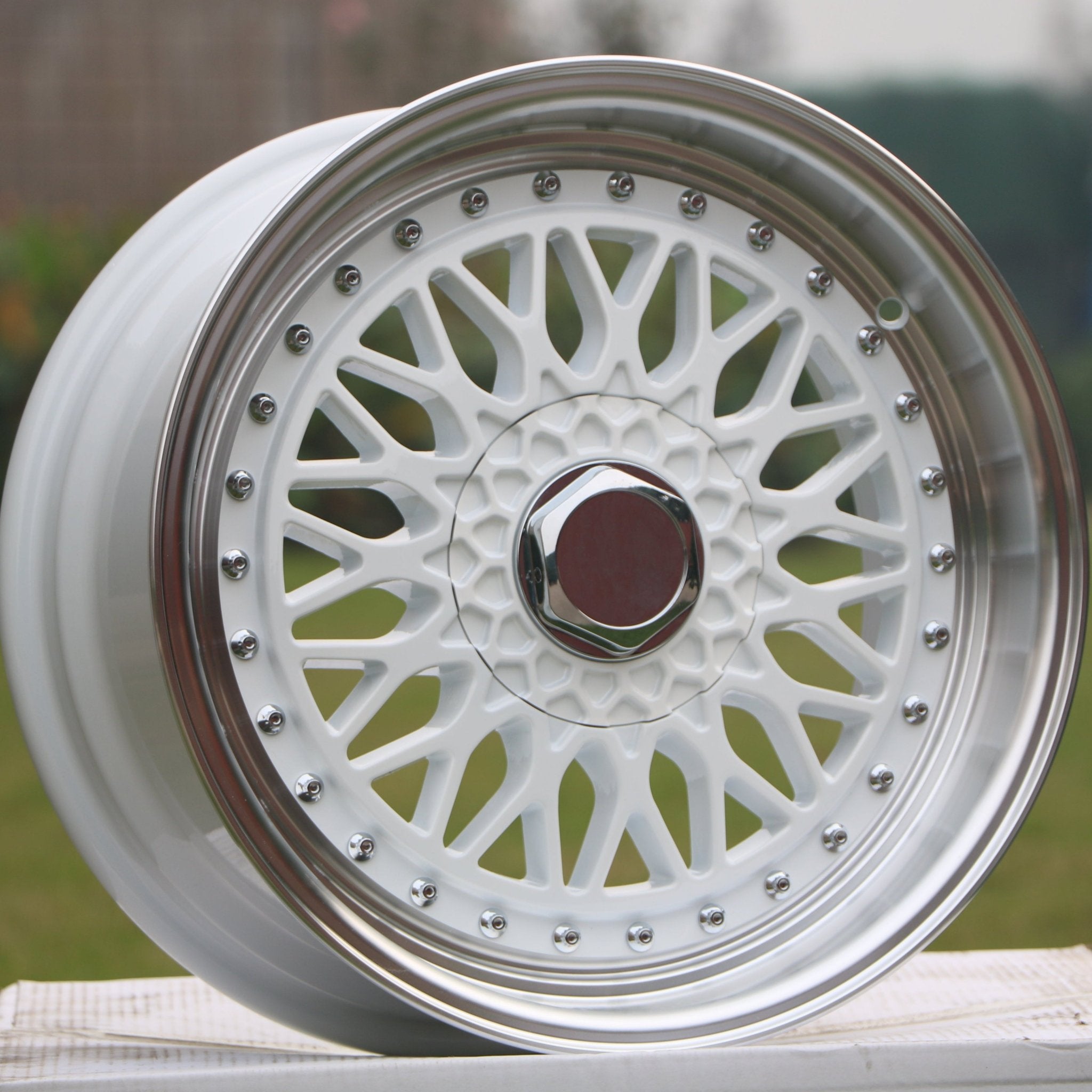 W881 479 White Machined Lip 17x7.5 ET35 5x112/114.3/120 CB73.1