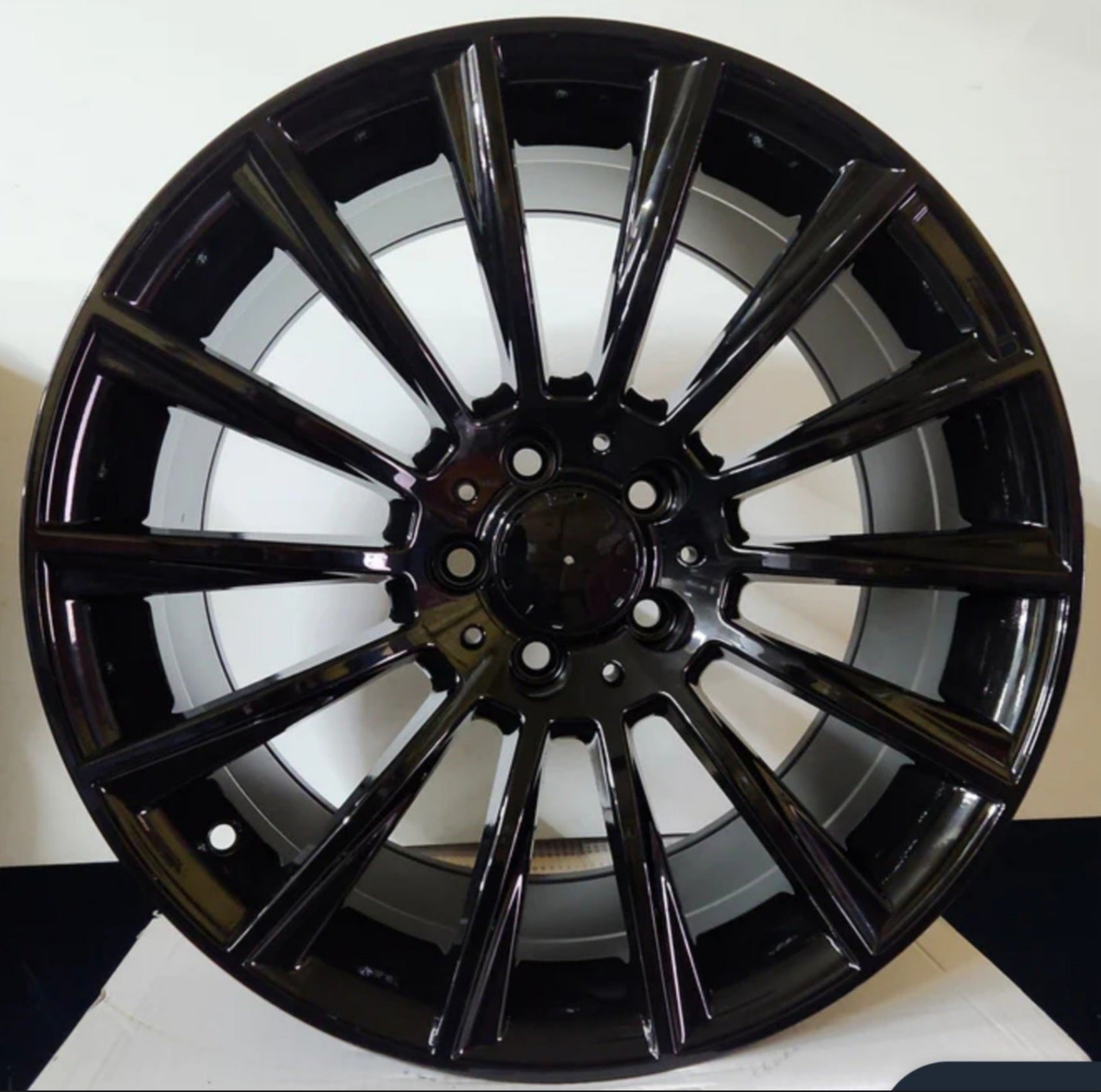 W813 20X9.5 5X112 GLOSS BLACK